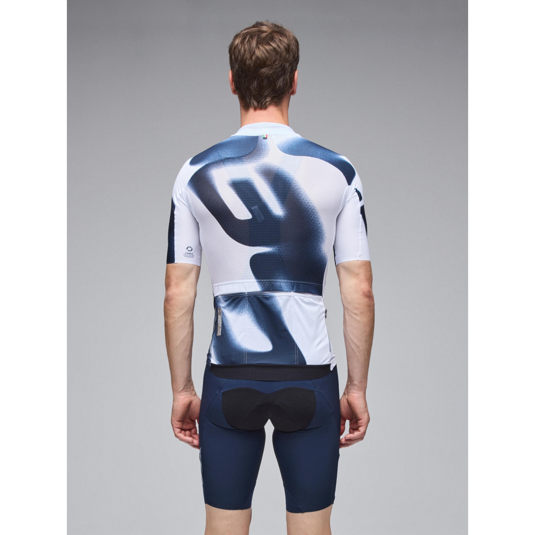 Q36.5 Gregarius Pro Big Logo Short Sleeve Jersey Men - white | BIKE24