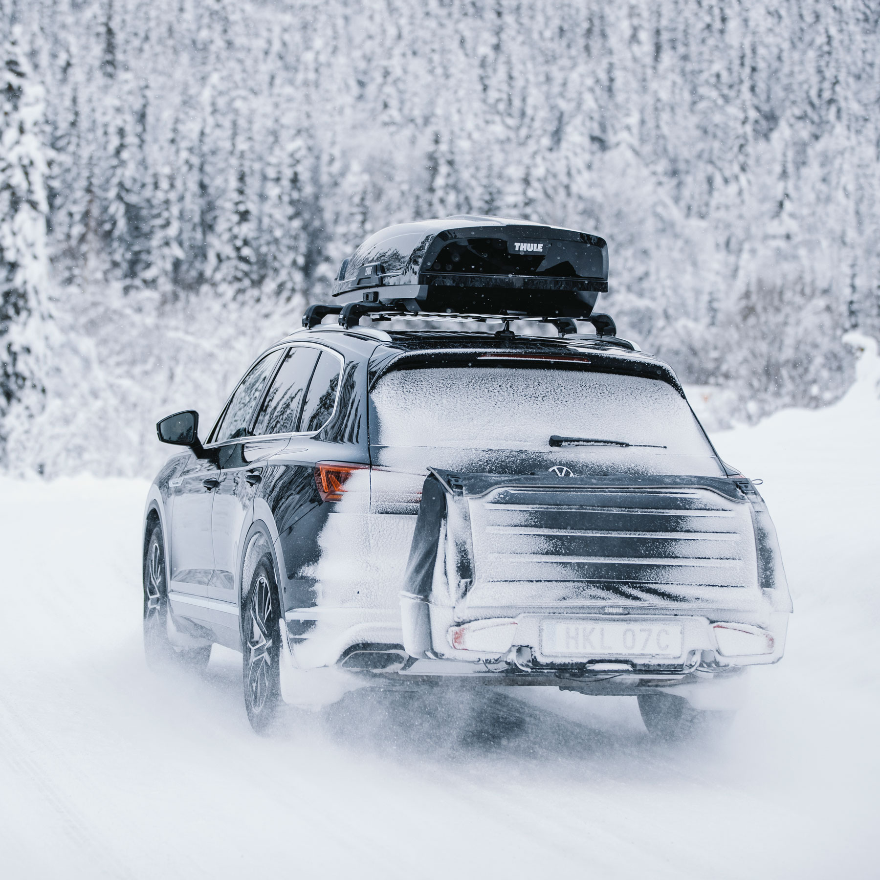 Thule Onto Transportbox f r Fahrzeugheck schwarz