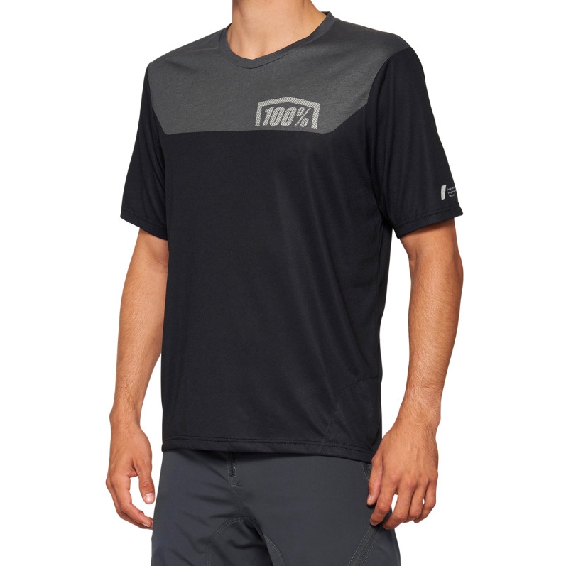 Picture of 100% Airmatic Short Sleeve Bike Jersey - black/charcoal