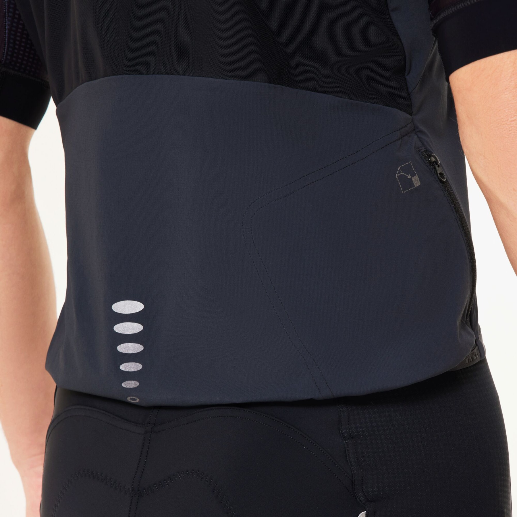 Oakley Endurance Packable 2.0 Windvest Heren - Blackout | BIKE24