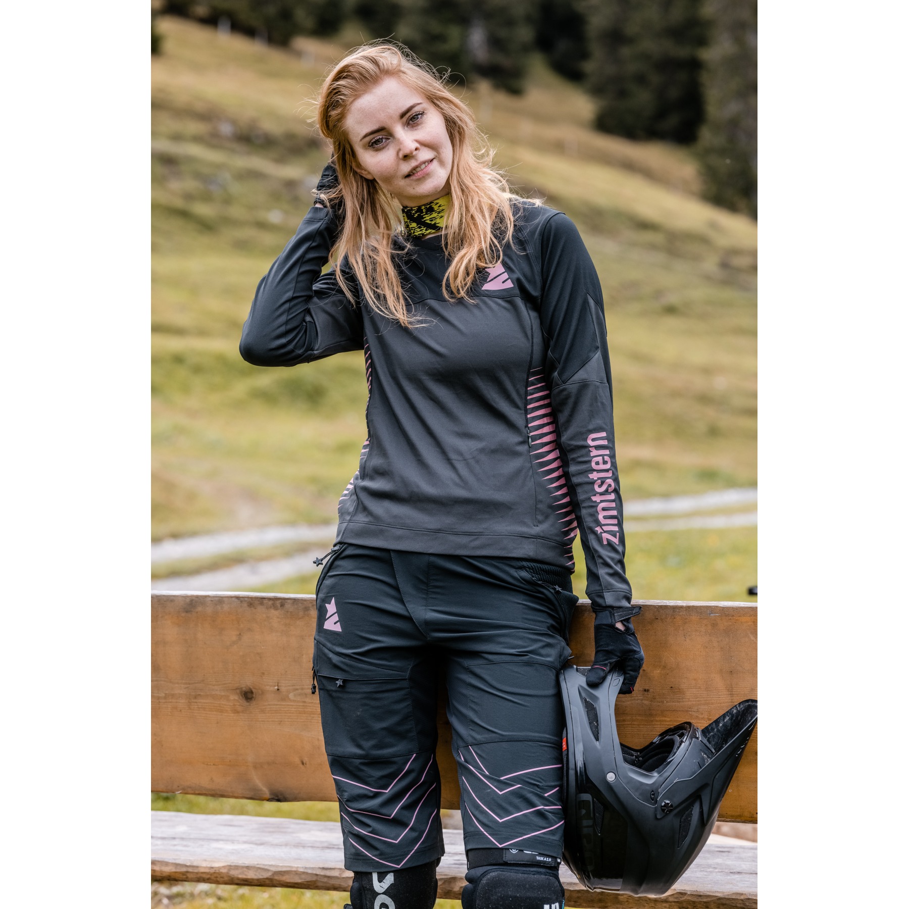 Zimtstern Bulletz MTB-Shorts Damen Pirate Black/Blush BIKE24