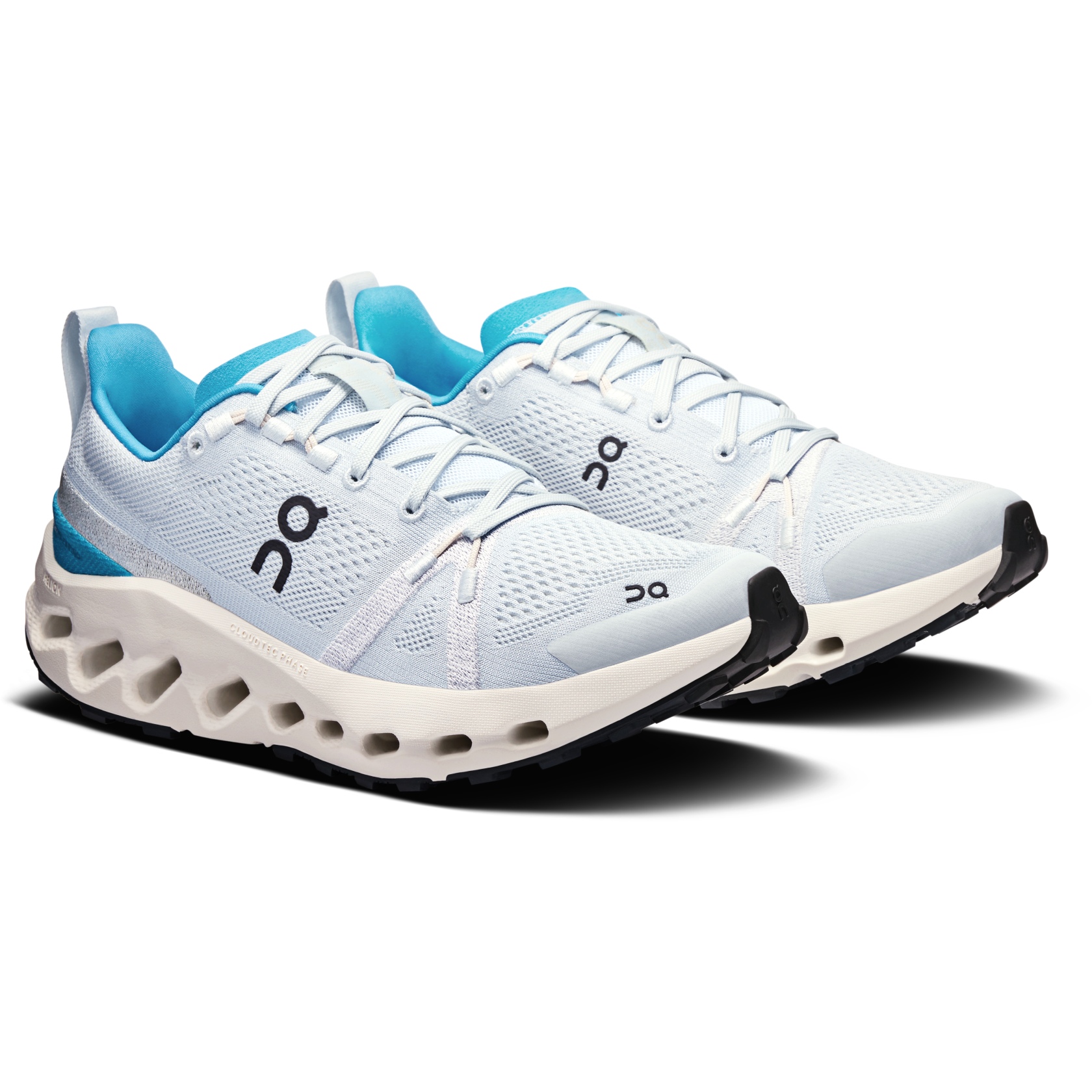 Produktbild von On Cloudsurfer Trailrunning Schuhe Damen - Arctic | Ivory