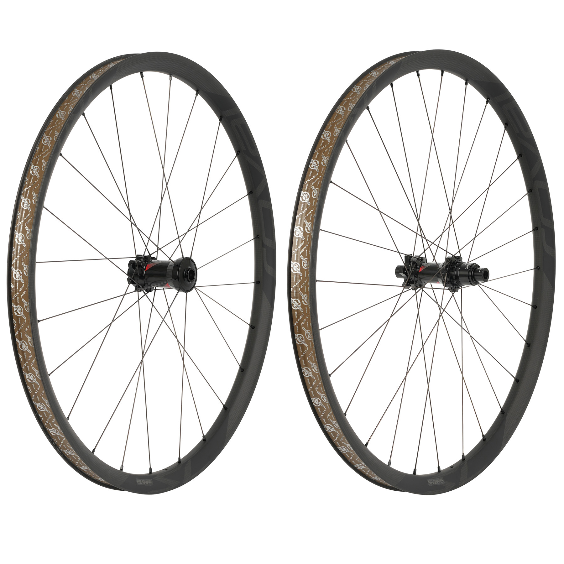 Imagen de Specialized Juego de Ruedas - Roval Traverse SL Carbon - 27.5" - 6-Bolt - 15x100mm / 12x142mm - SRAM XD - Oferta Especial
