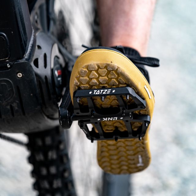 Tatze LINK TI Flat Pedals black BIKE24