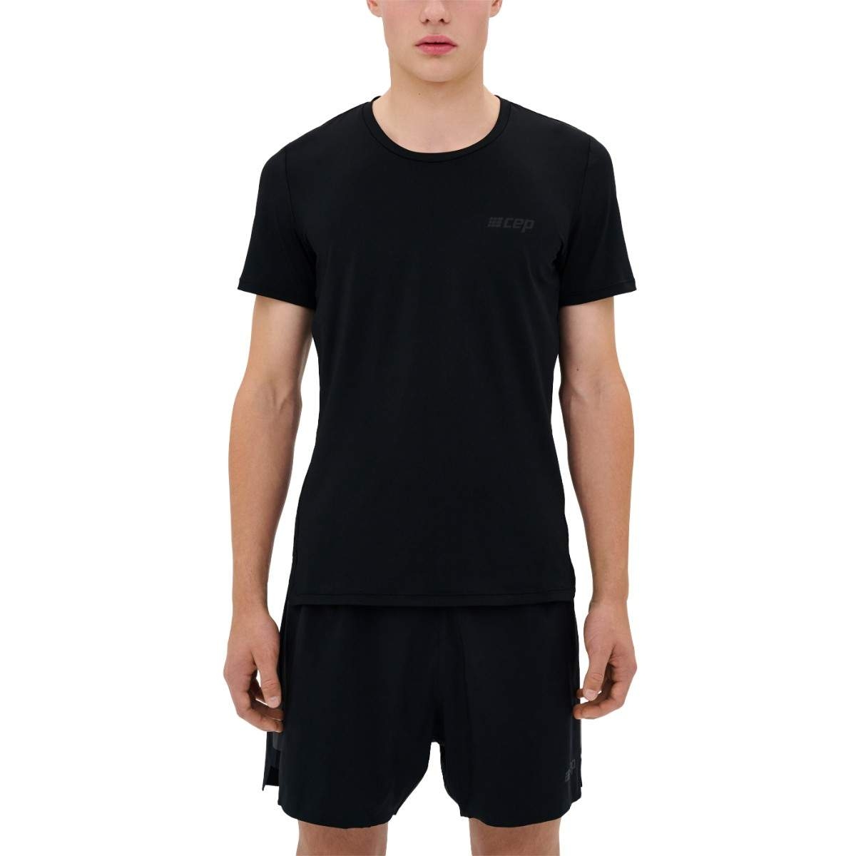 Picture of CEP The Run Round Neck T-Shirt V5 Men - black