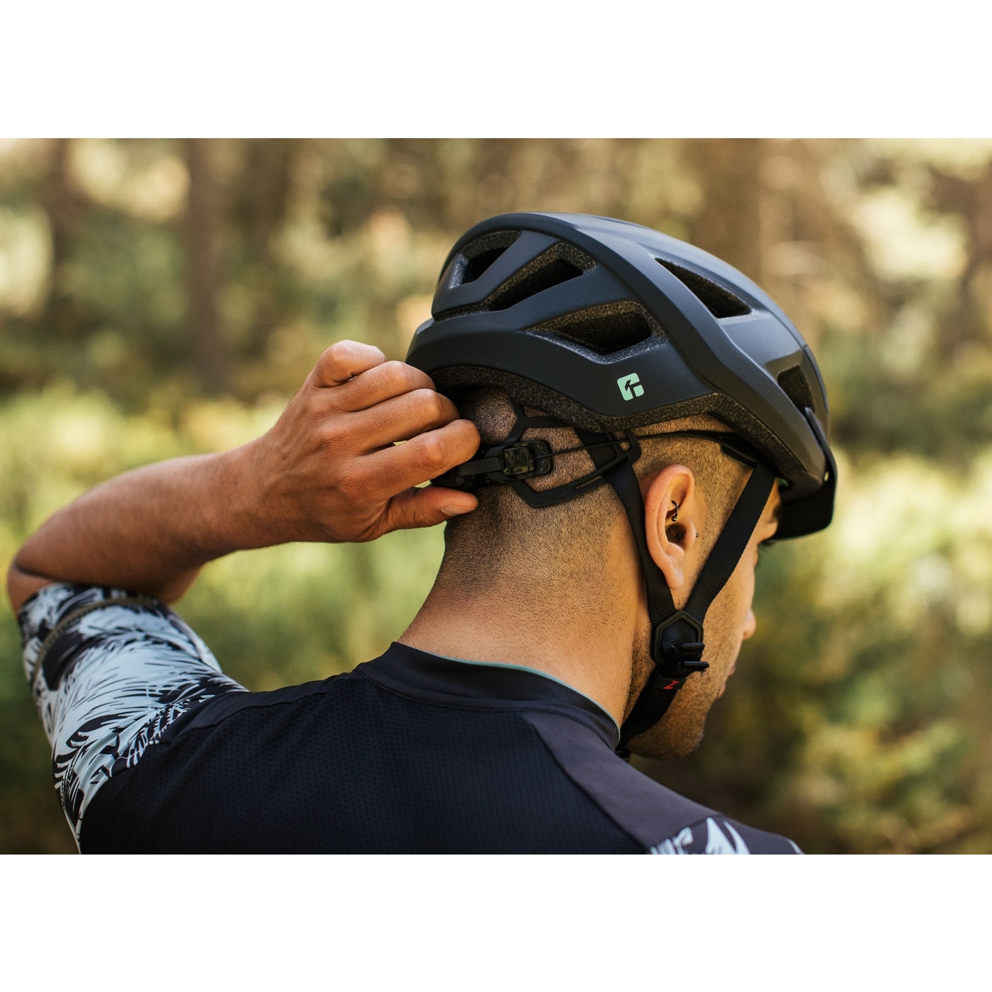 Lazer Cerro KinetiCore Bike Helmet matte black shimano edition BIKE24
