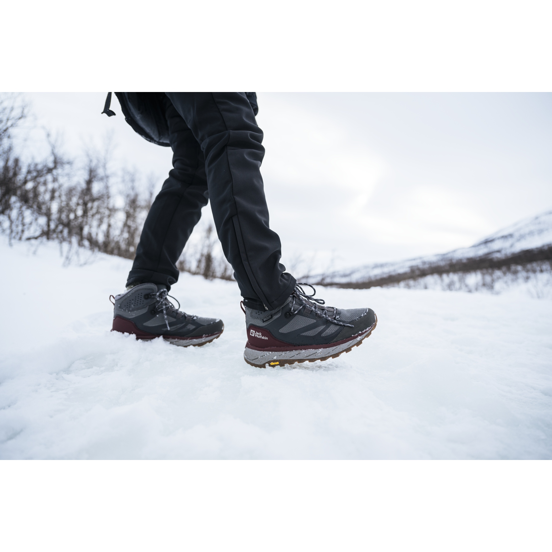 Maroon hiking outlet boots