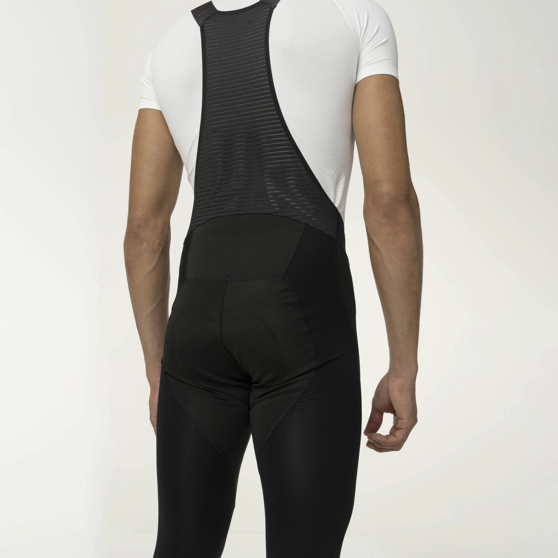 AGU Essential Performance Switch Bibtights Men - black | BIKE24
