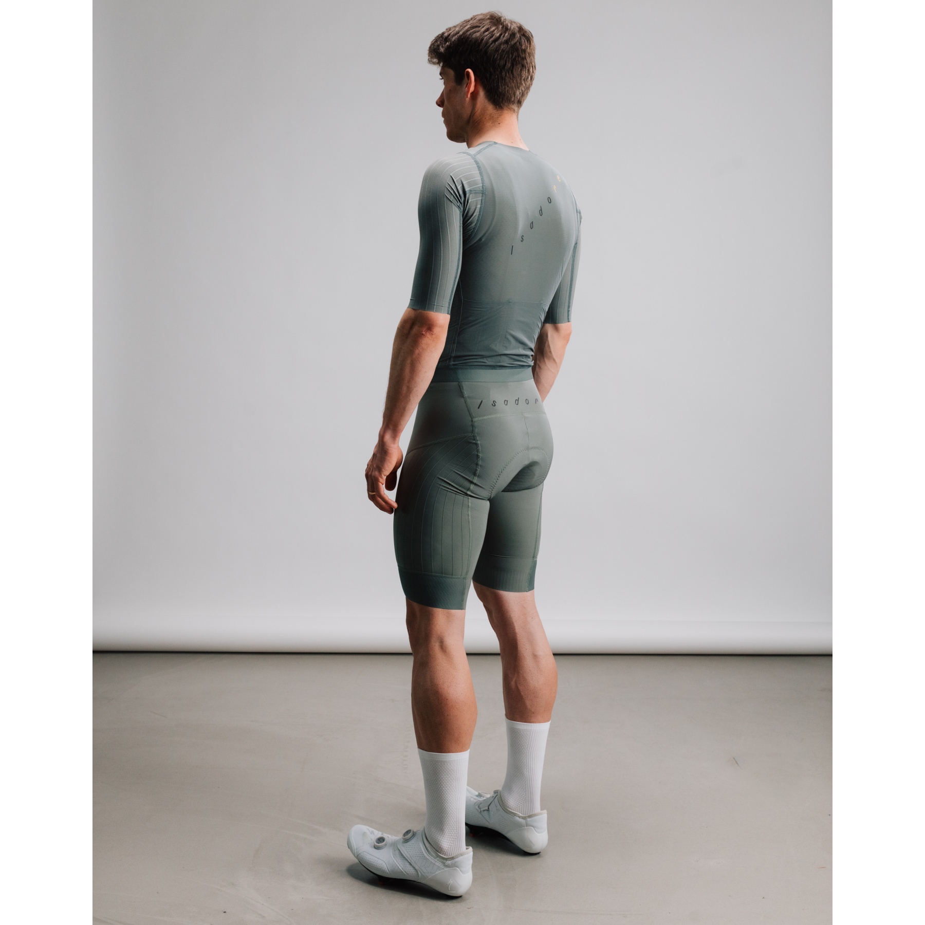 Isadore Echelon Aero Jersey Men - Mulled Basil | BIKE24