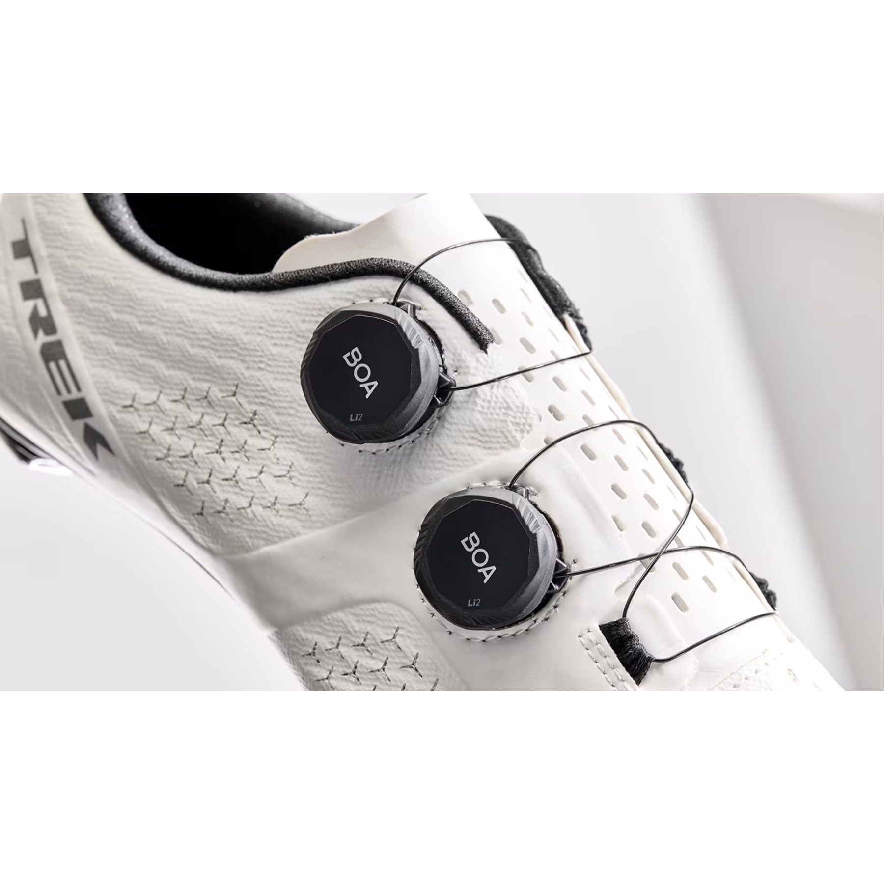 Trek Velocis Road Bike Shoes - White | BIKE24