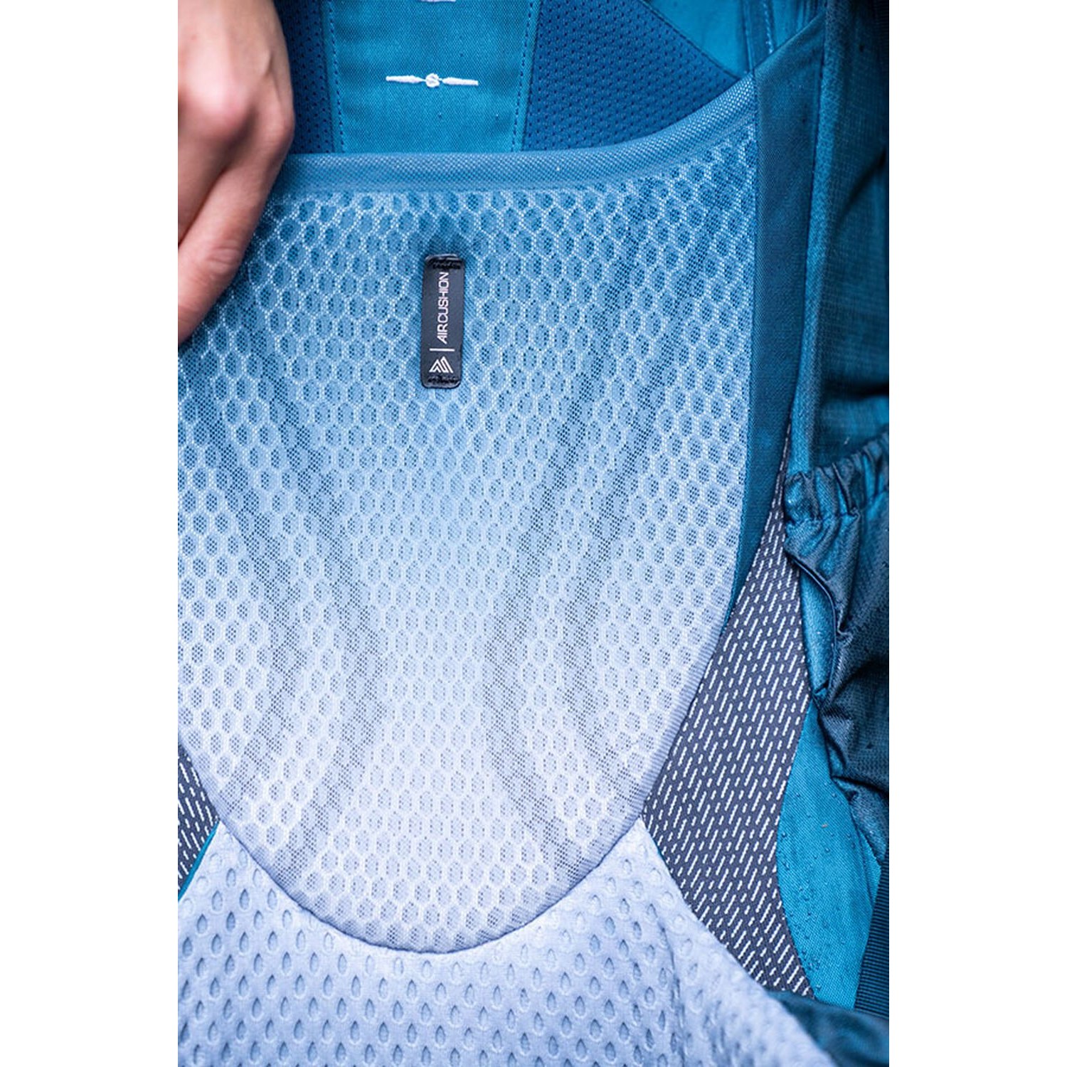 Gregory Deva 60 Backpack Women - Garnet Red | BIKE24 Gregory Deva 60 Backpack Women - Garnet Red | BIKE24