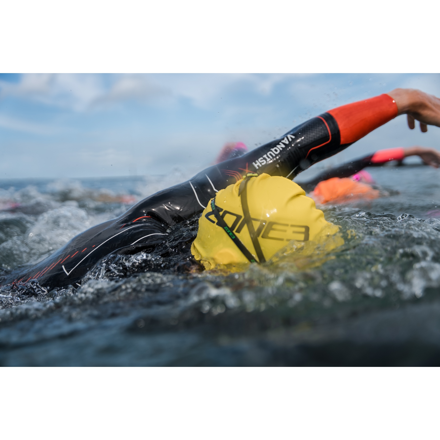 Zone3 Vanquish-X Wetsuit Men - black/orange | BIKE24