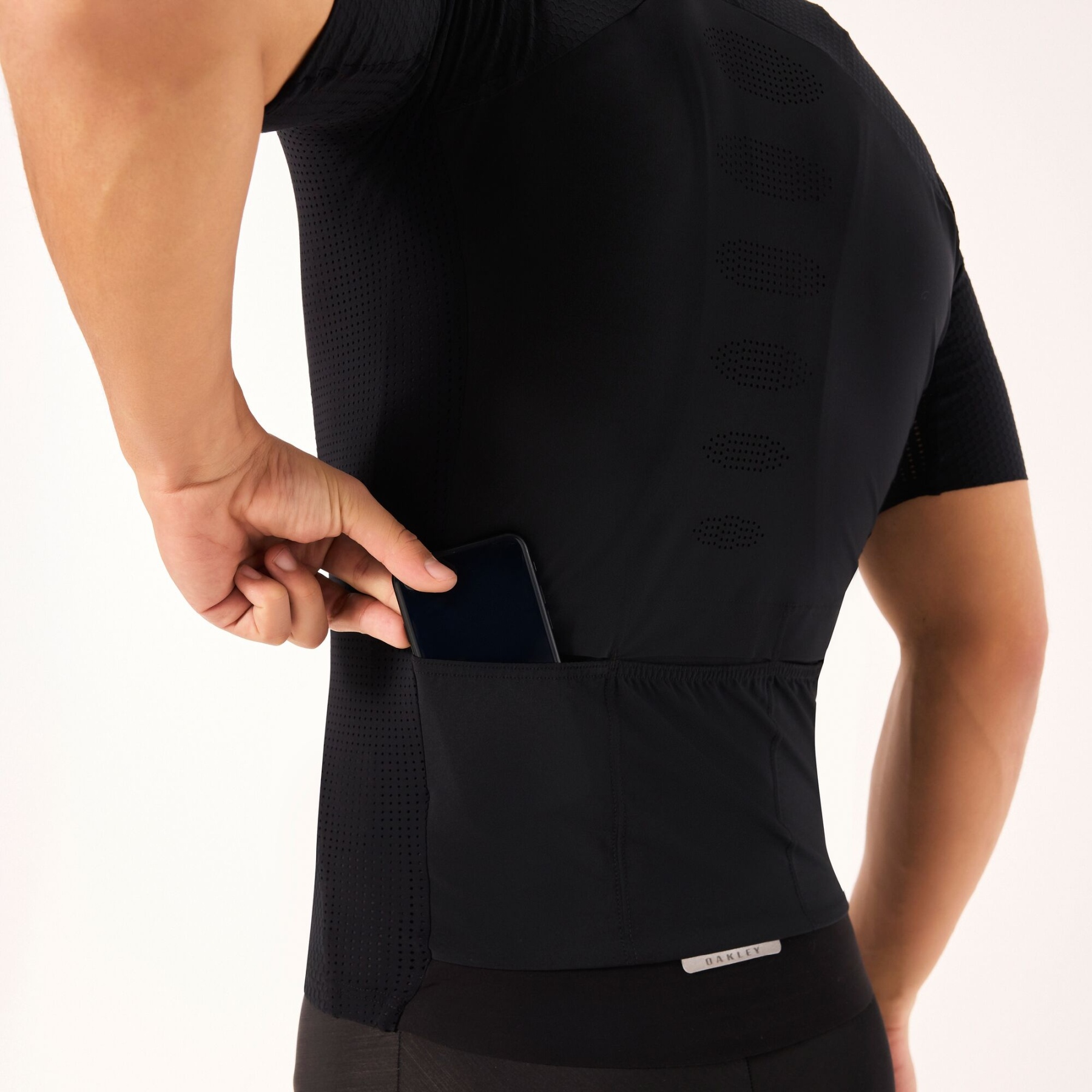 Oakley Endurance Ultra Vented Jersey Men - Blackout | BIKE24