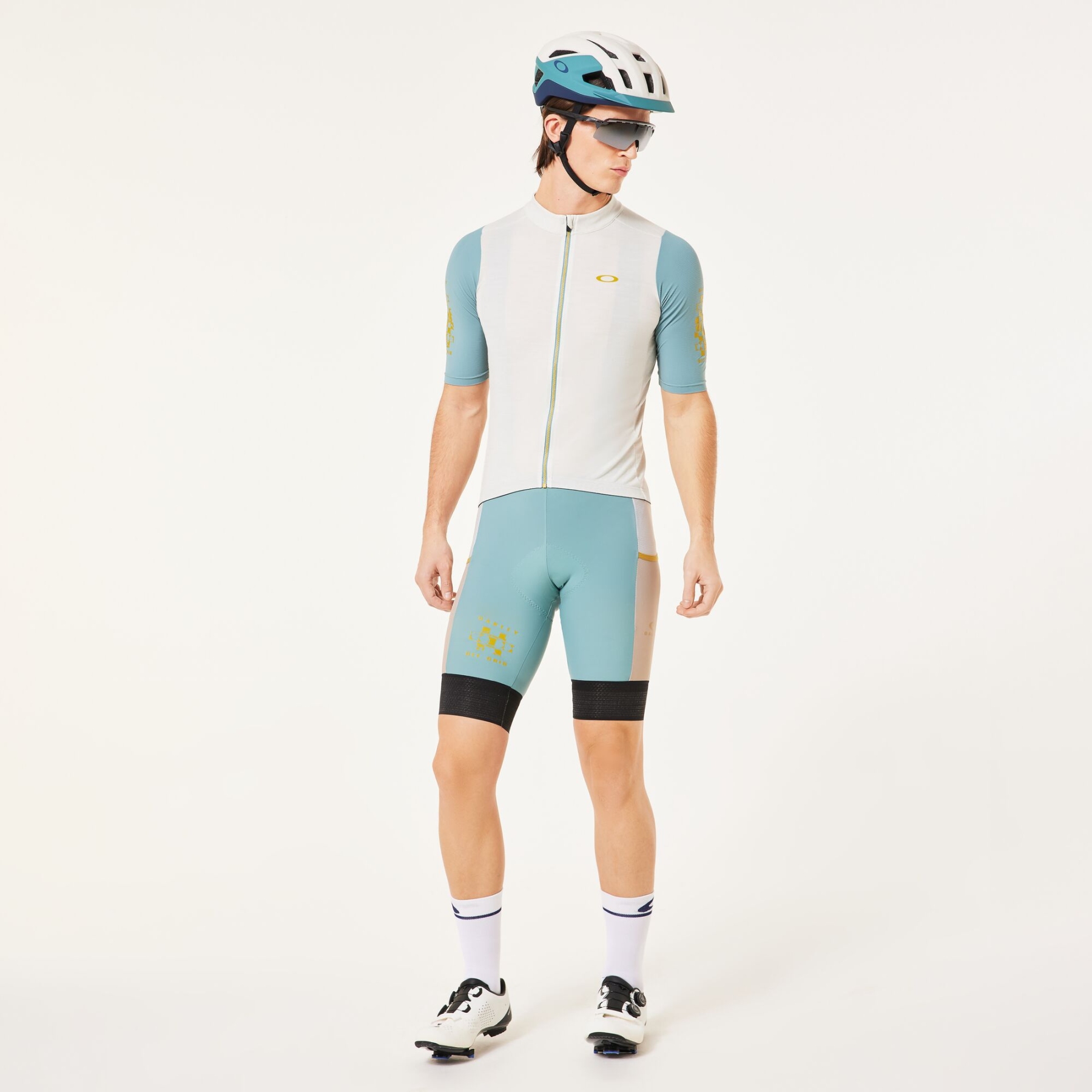 ENDURANCE CARGO BIB KNICKER 2.0 オークリー Oakley Endurance Cargo Bib Knicker 2.0 - Blackout | Oakley® 日本