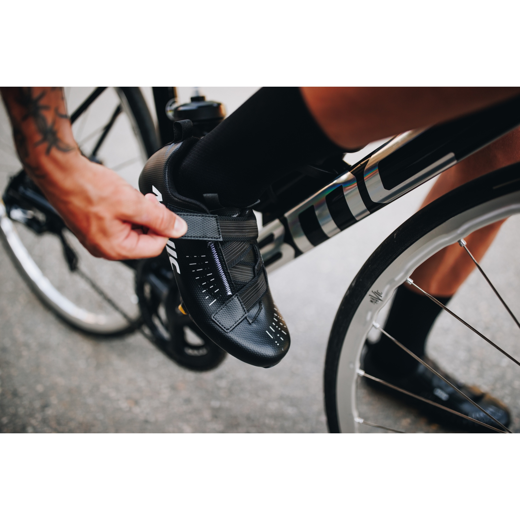 rennrad rahmen carbon 58 Kompatibel mit T1100 Carbon-Rennrad-Rahmen, superleichter für 700 x 38C Reifen, mehrfarbig (grau, cm, glänzend) Sport og friluftsliv clrpurple Pick Your Level::Collegiate/Pro Clawgear MK.II Instructor Shirt
