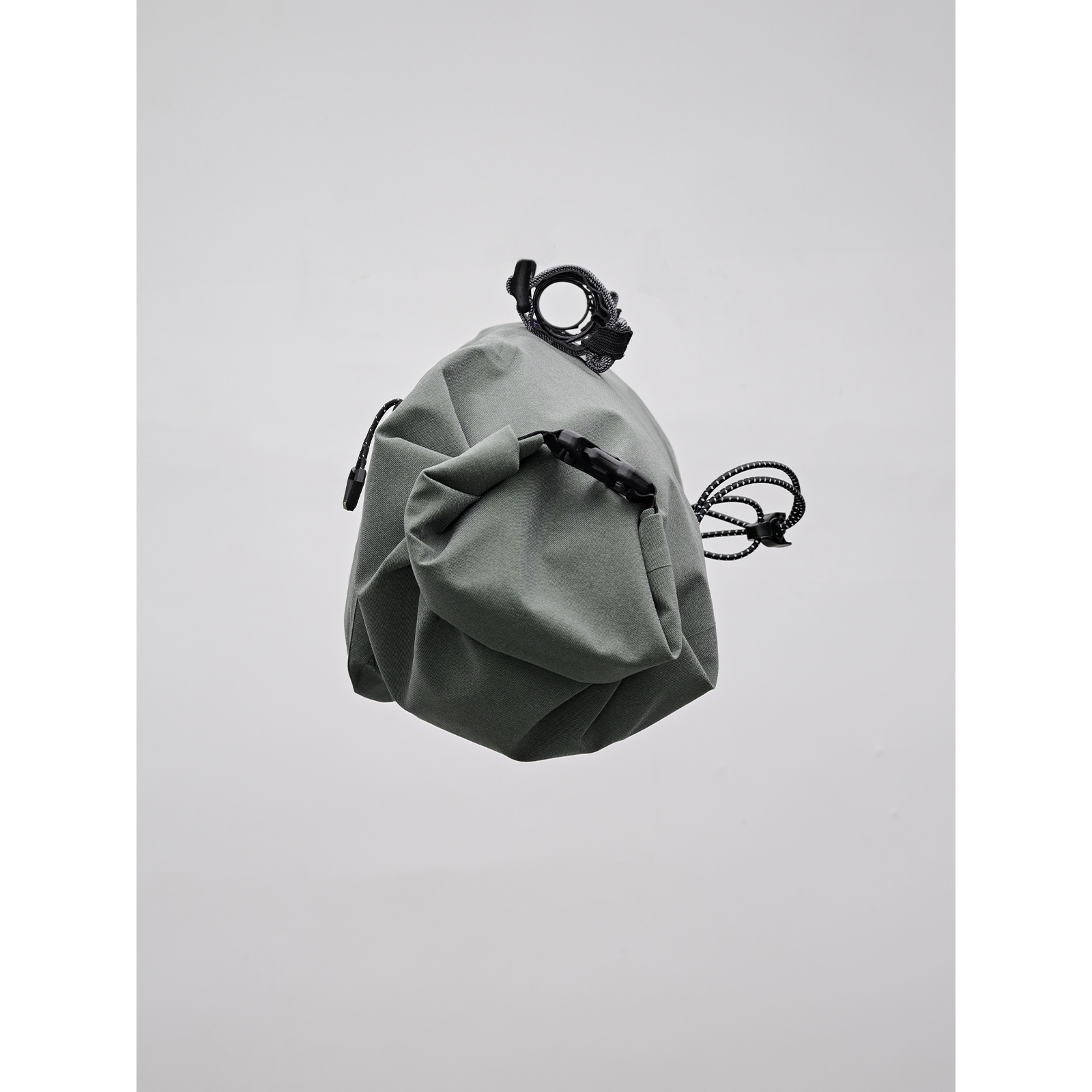  x Apidura Handlebar Pack　【9L】 Expedition Handlebar Pack - Waterproof Front Bag | Apidura