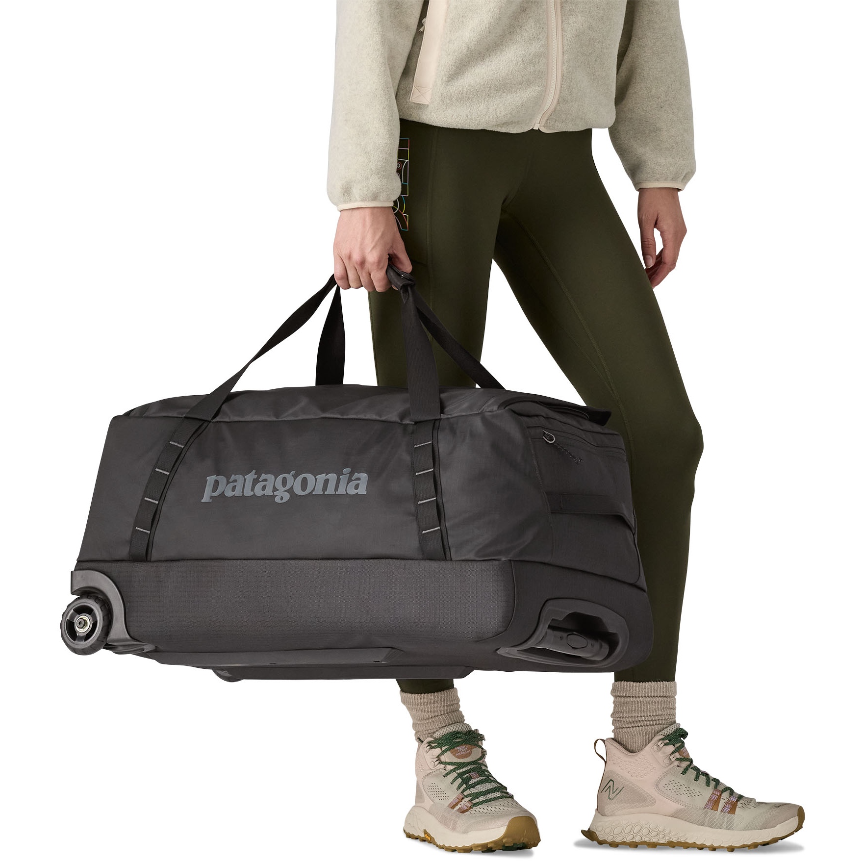 Patagonia Black Hole Wheeled Duffel 70L - Black w/Black | BIKE24