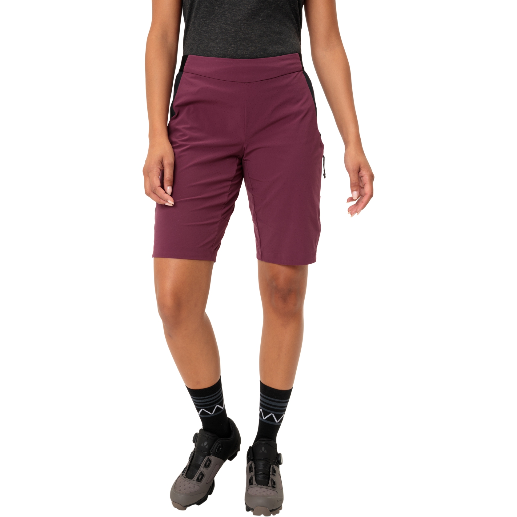 Produktbild von Vaude Kuro II Shorts Damen - cassis