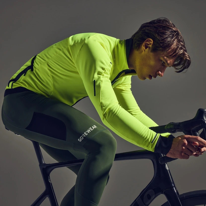 Gore Tex Infinium Rennrad Winterjacken Test GOREWEAR SPINSHIFT Thermo Jacke  Herren Schwarz 9900 BIKE24