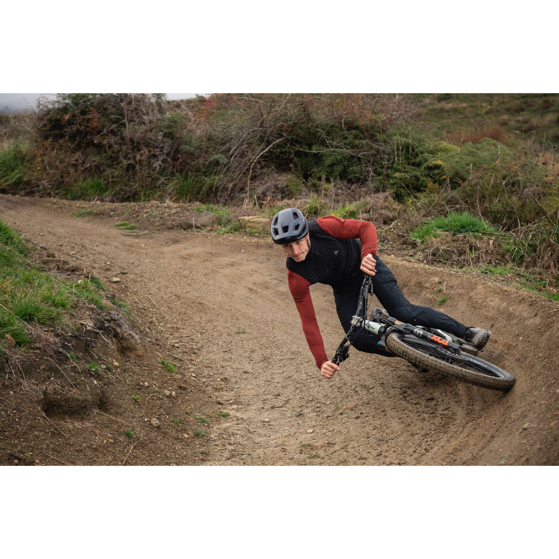 7mesh Chilco Vest Men - Black | BIKE24