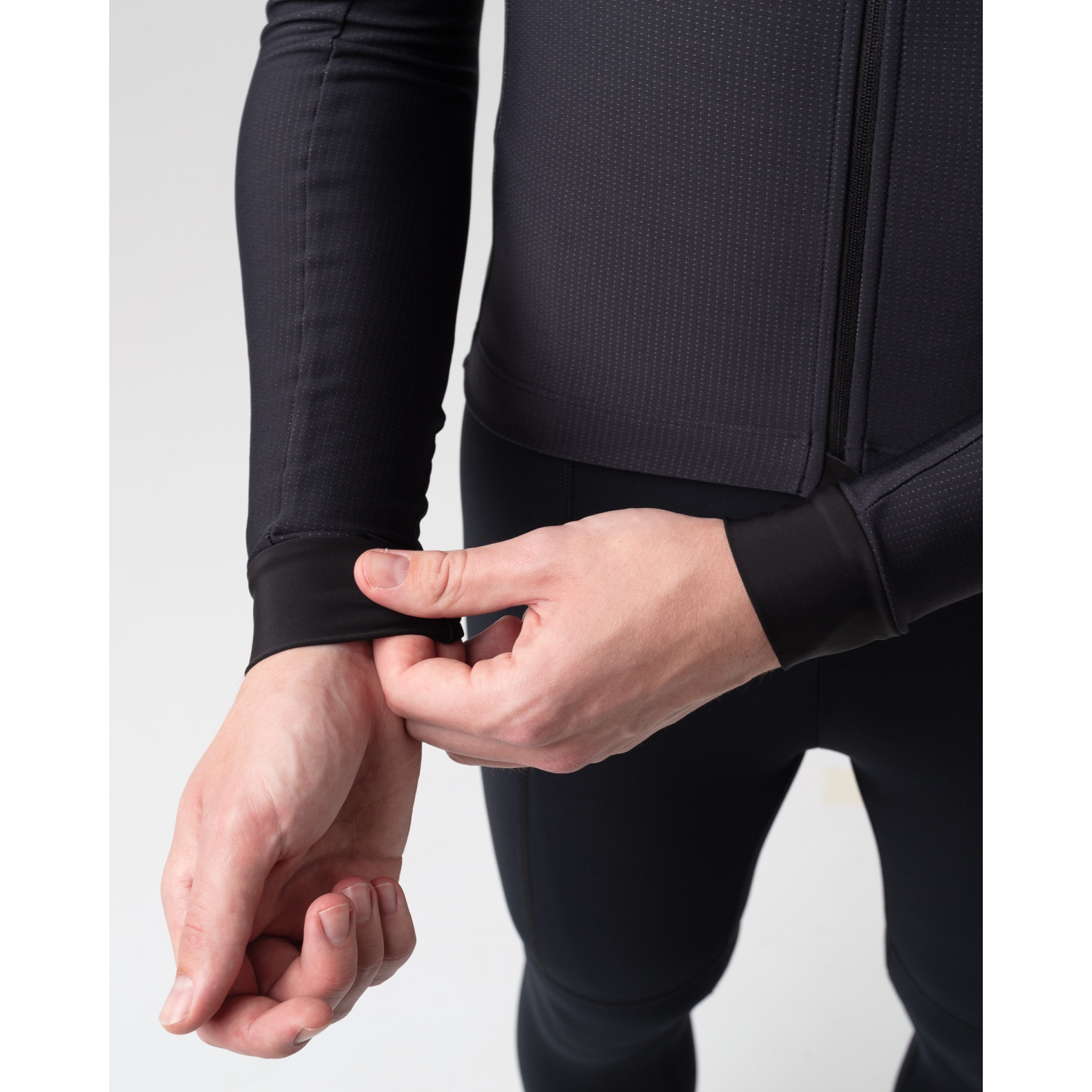 Isadore Debut Winter Long Sleeve Jersey Men - Black | BIKE24