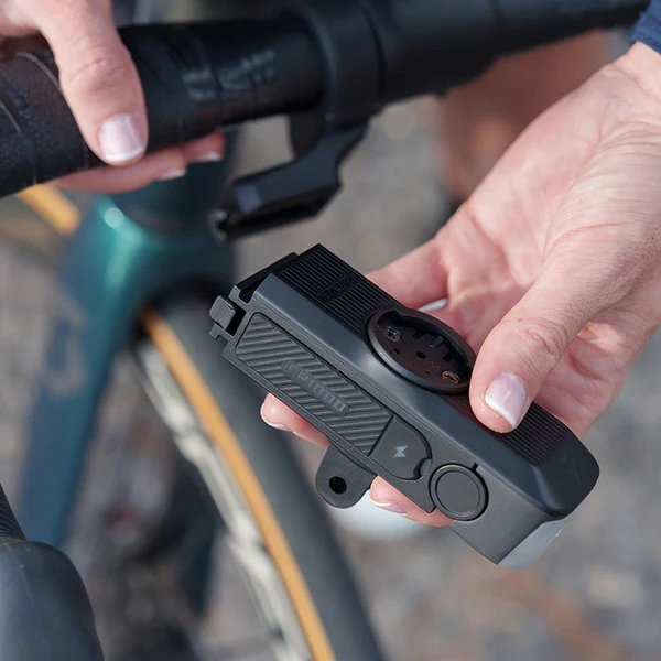 Ravemen FR1000 Fietslamp Vooraan - Zwart | BIKE24