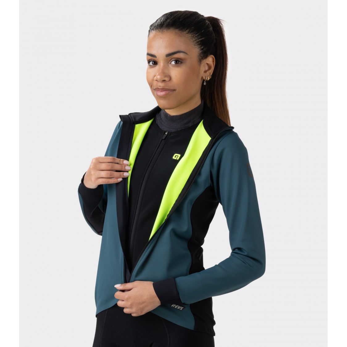 Alé R-EV1 Future Warm Jas Dames - leaf green | BIKE24 Alé R-EV1 Future Warm Jas Dames - leaf green | BIKE24