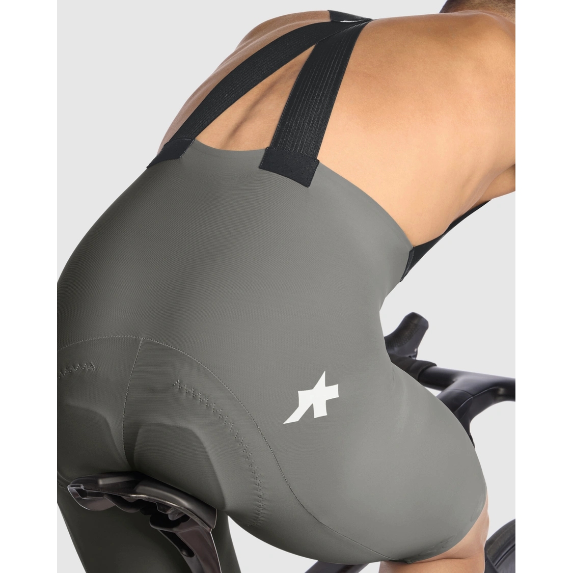 Assos EQUIPE R S11 Bibshorts Men - edge green | BIKE24
