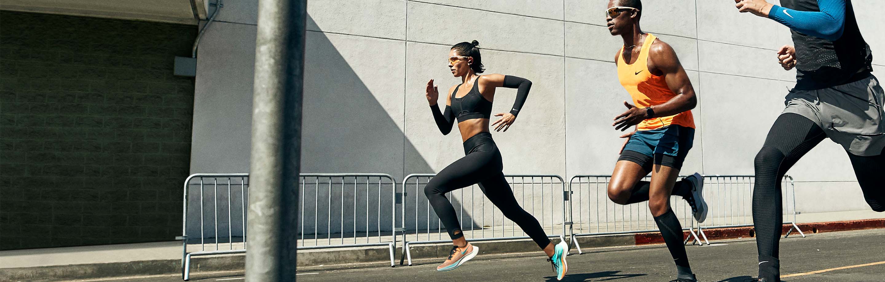 Nike - Scarpe eleganti, abbigliamento sportivo e accessori