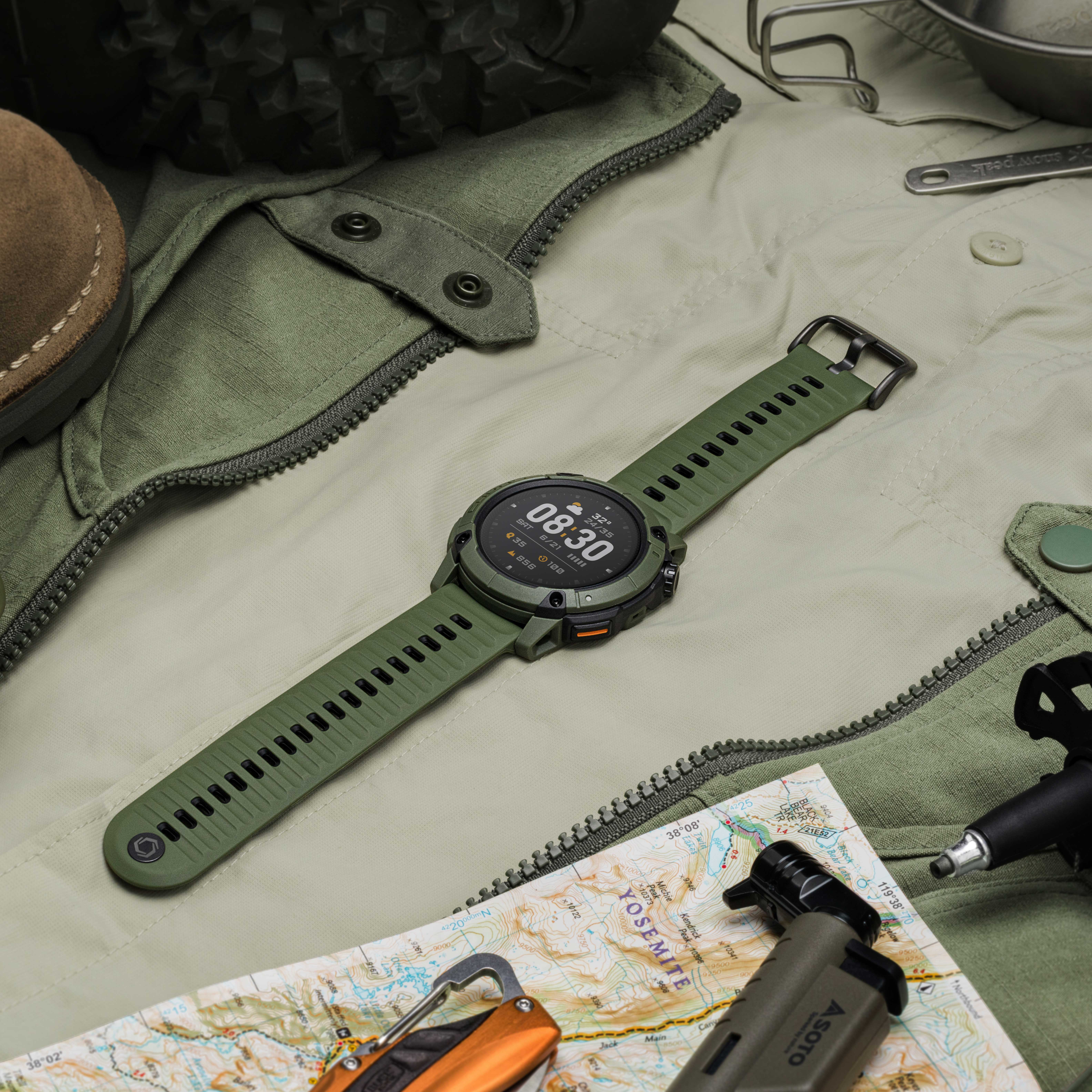 COROS NOMAD GPS Outdoor Watch - Green | BIKE24