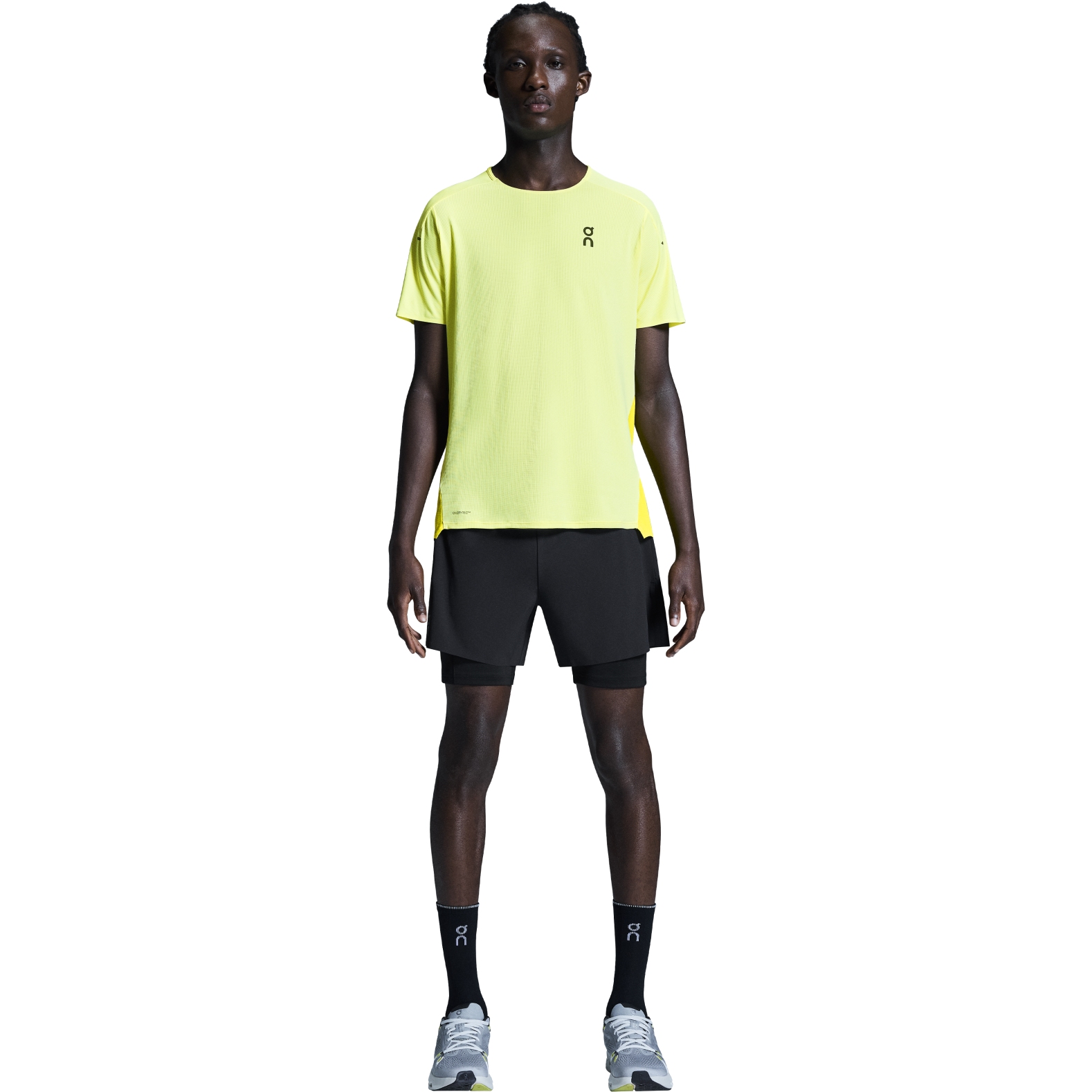 On Men’s 5” Performance 1/2 Shorts S On 5
