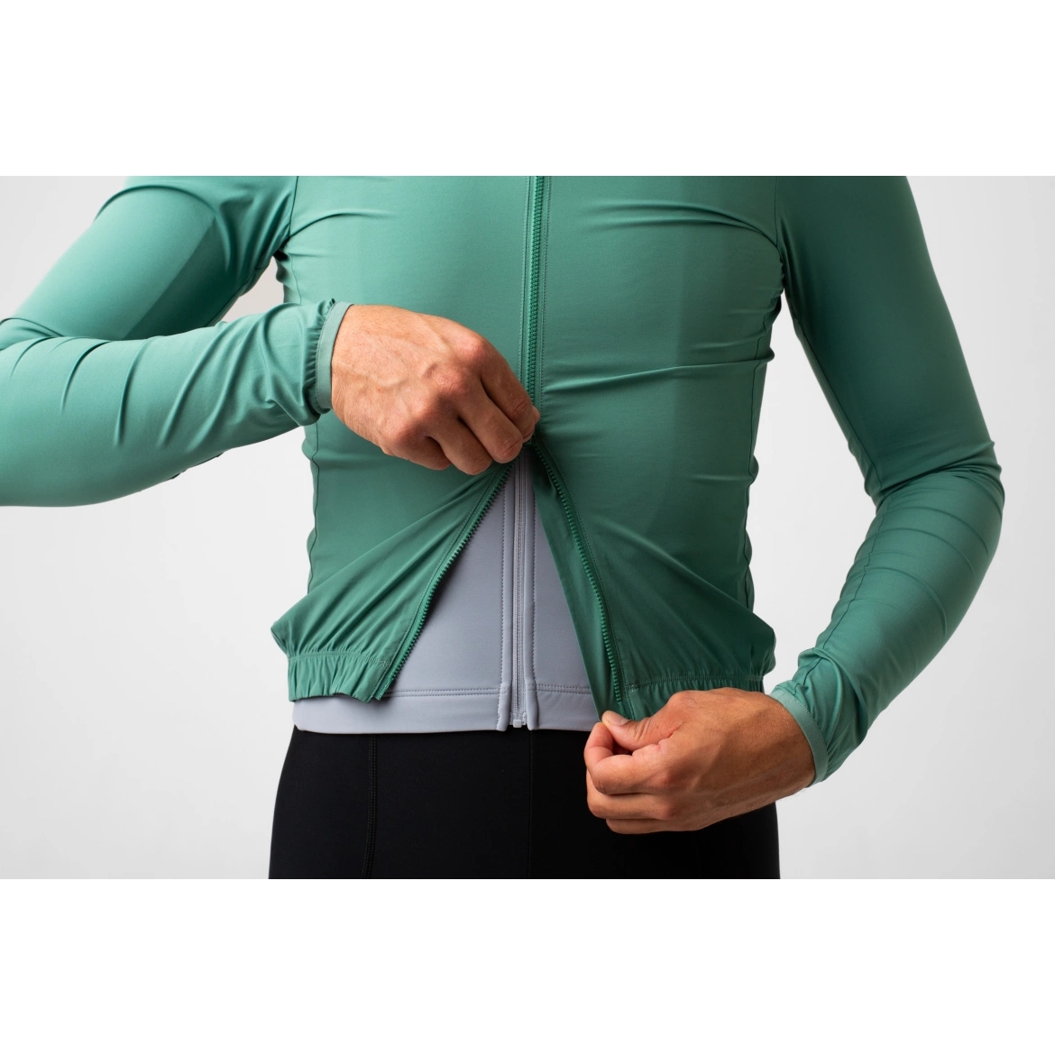 Isadore Debut Wind Jacket Men - Frosty Spruce | BIKE24