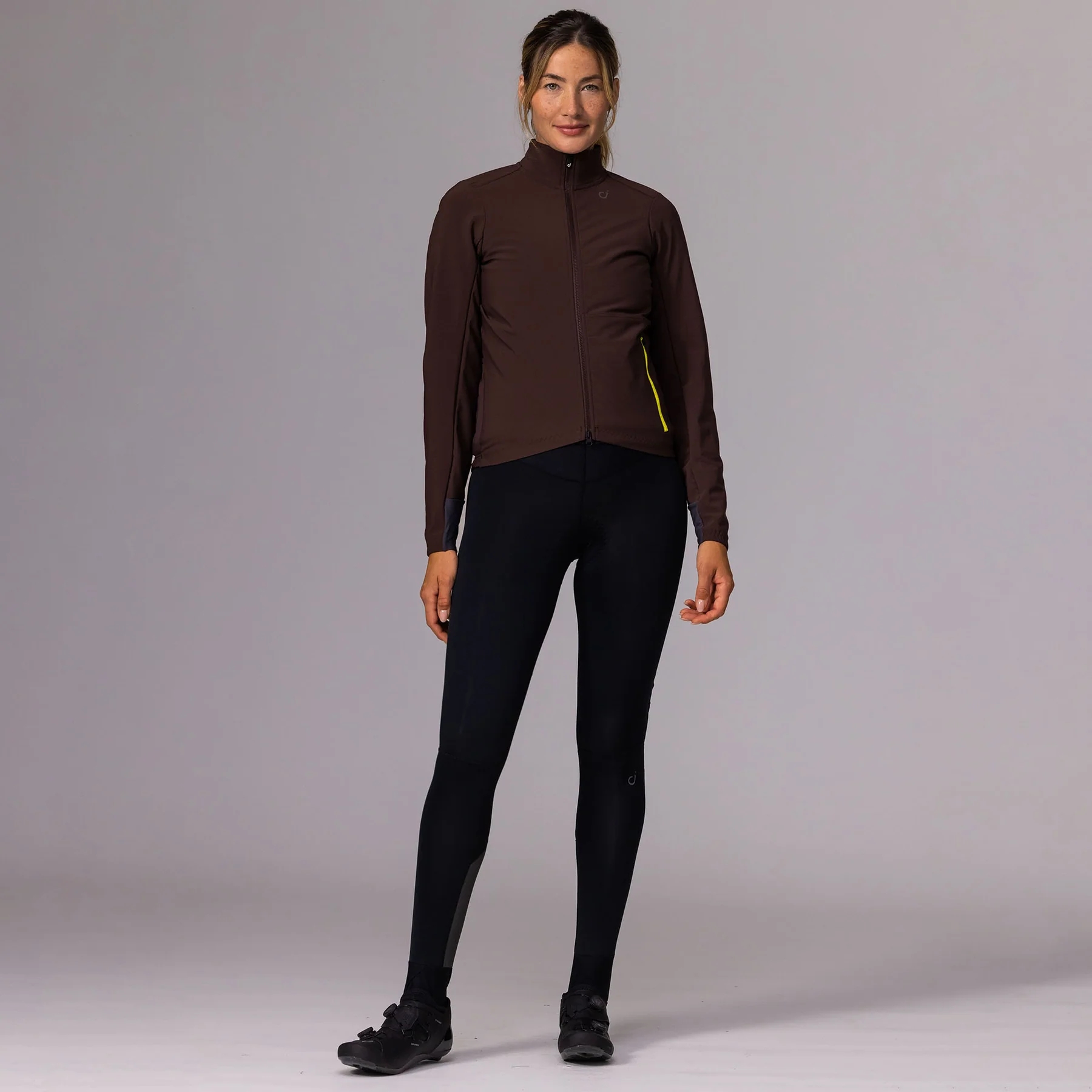 Velocio Signature Softshell Jacket Women - Coffee | BIKE24 Velocio Signature Softshell Jacket Women - Coffee | BIKE24