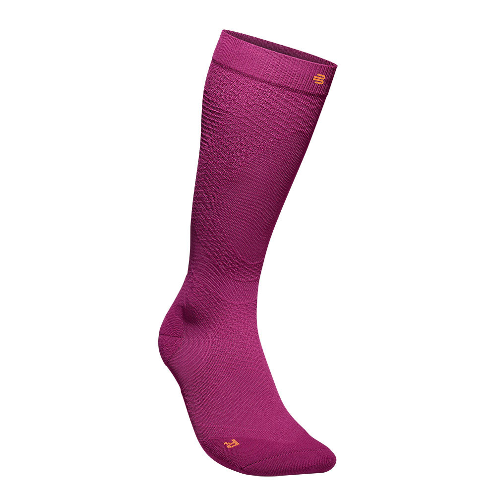 Picture of Bauerfeind Run Ultralight Women&#039;s Compression Socks - berry - L (41-46 cm)