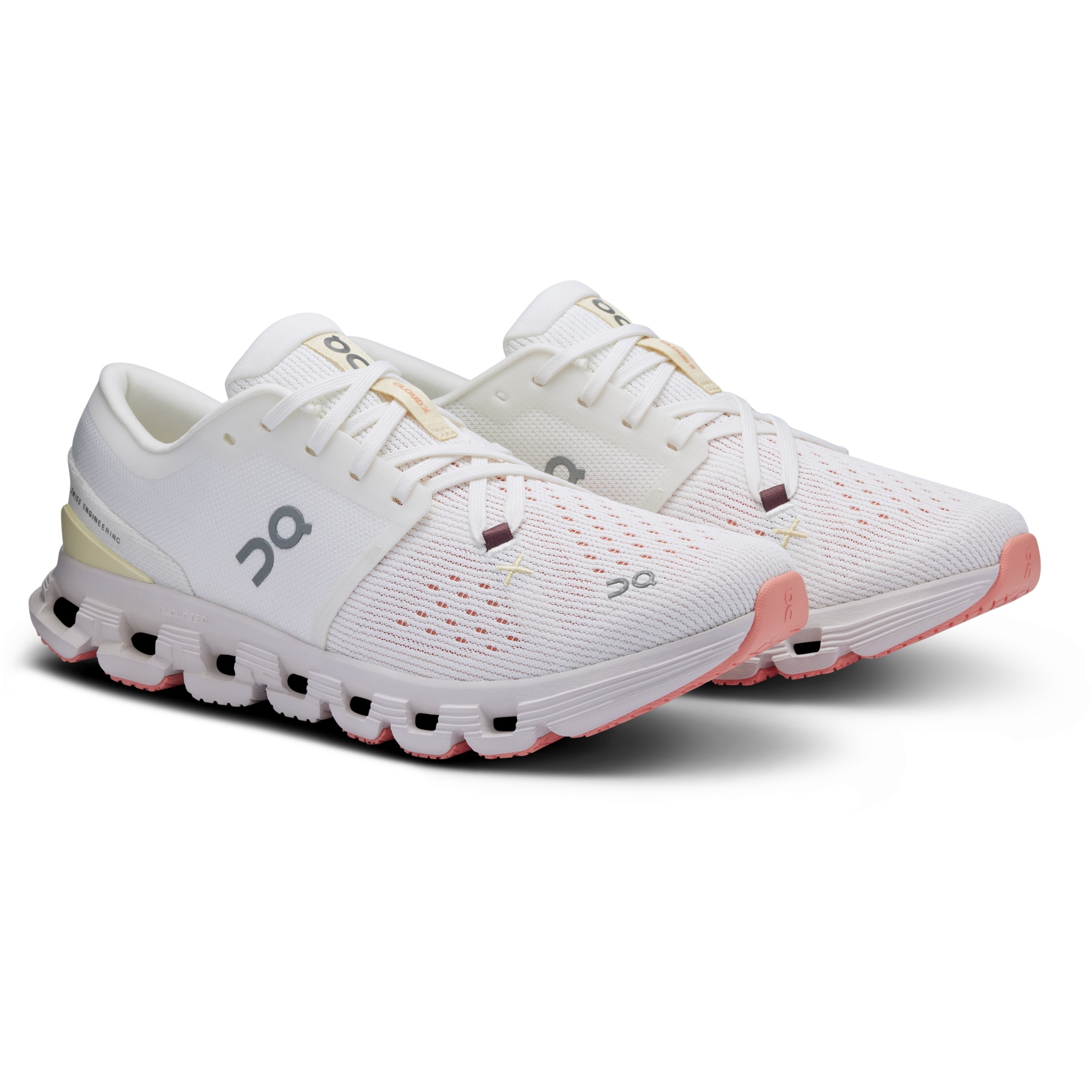 On Chaussures de Sport Femme Cloud X 4 Ivory Sand BIKE24