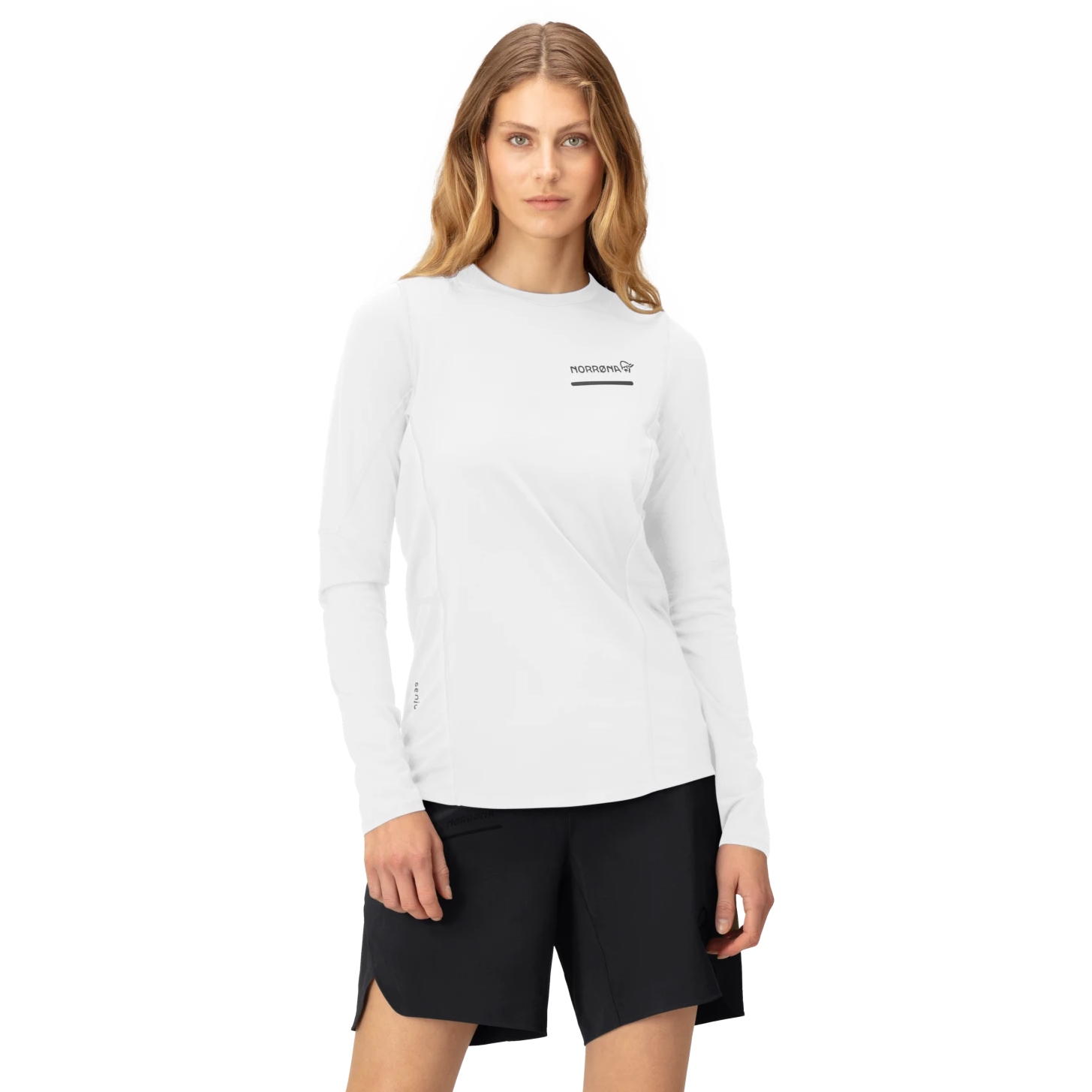 Picture of Norrona senja equaliser lightweight Long sleeve Women - Snow White