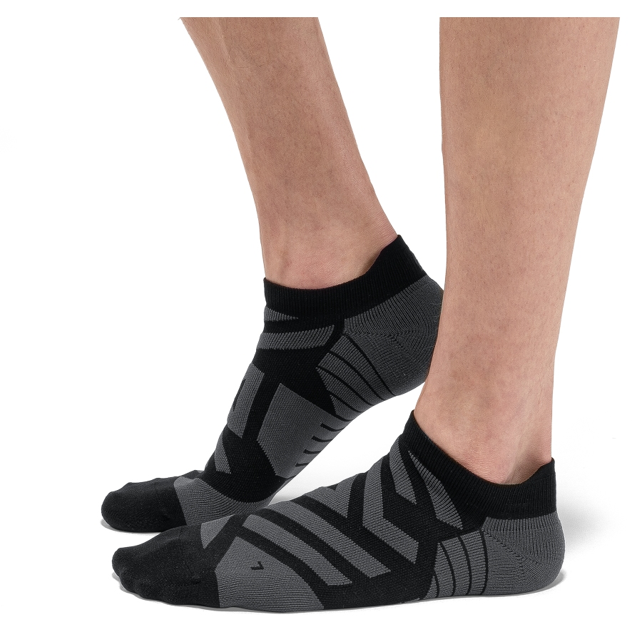 Picture of On Performance Low Sock - Black &amp; Shadow