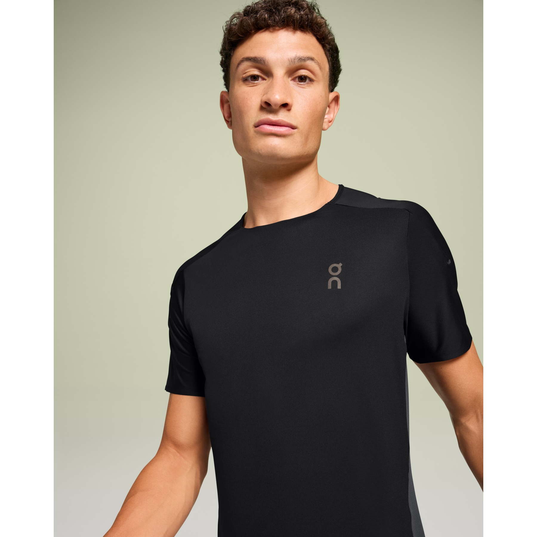 On Performance-T Laufshirt Herren - Black | Eclipse | BIKE24