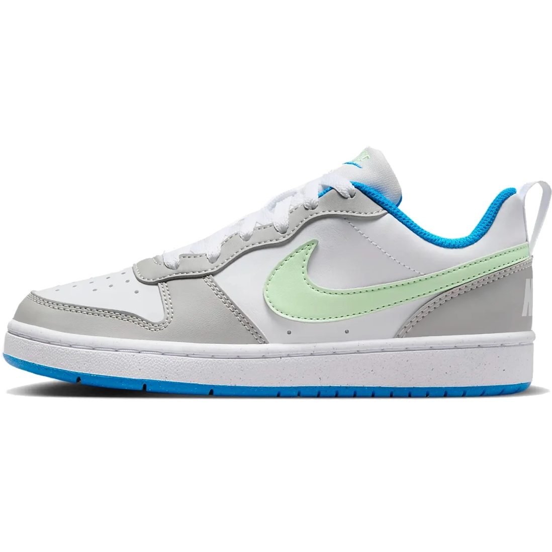 Produktbild von Nike Court Borough Low Recraft Schuh für ältere Kinder - lite iron ore/white/photo blue/vapor green DV5456-005