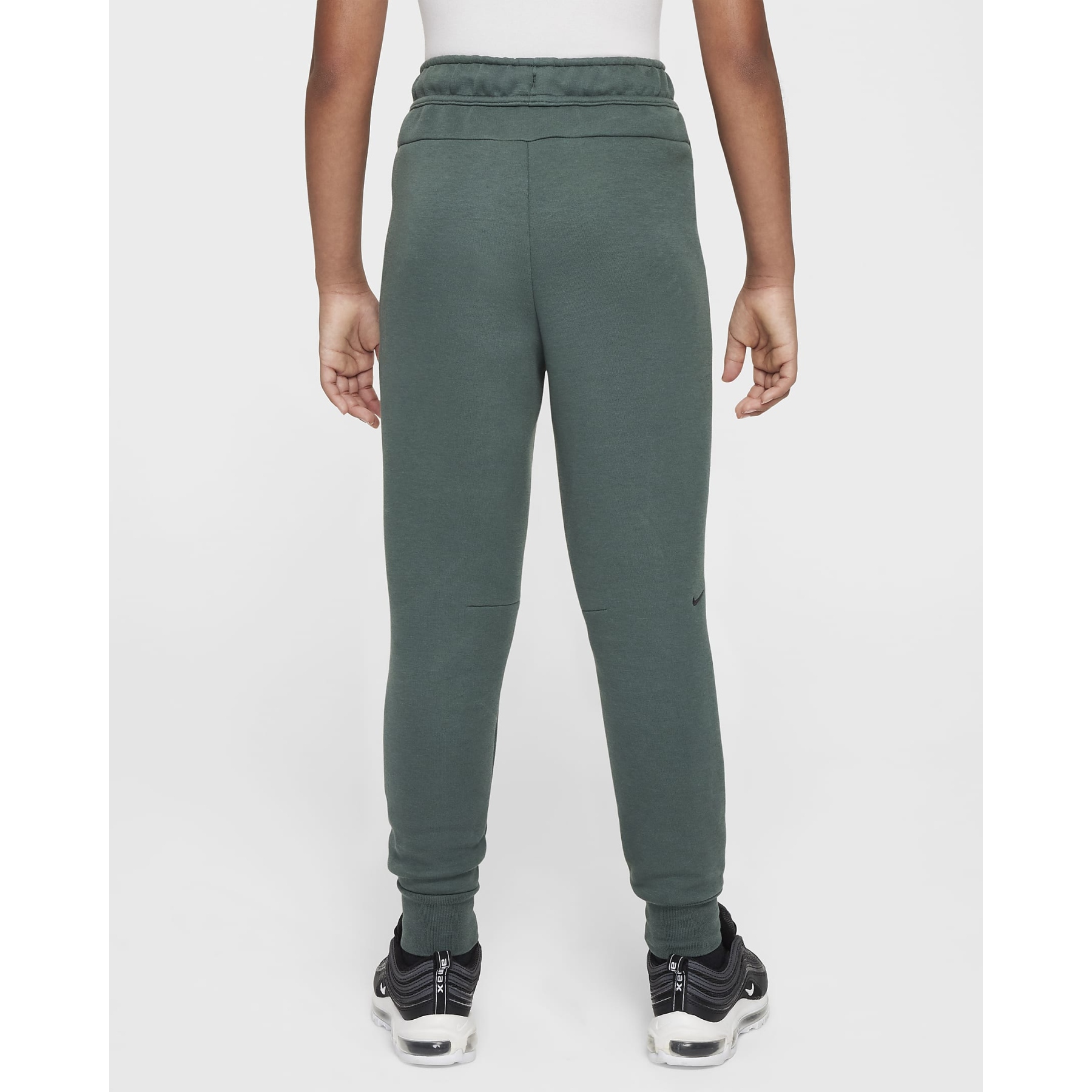 Green joggers nike deals