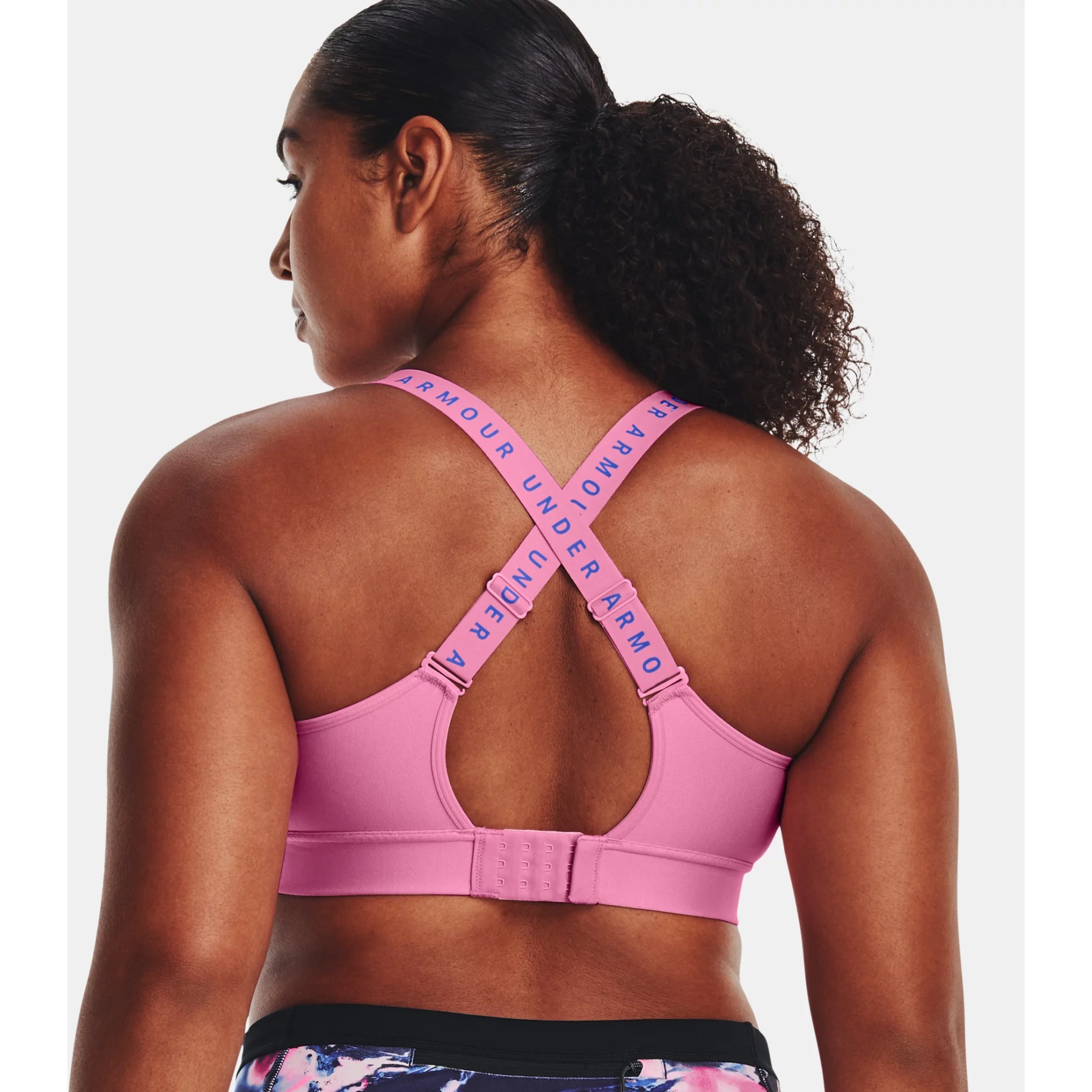 Under Armour Infinity Mid Impact Sports Bra in Pink