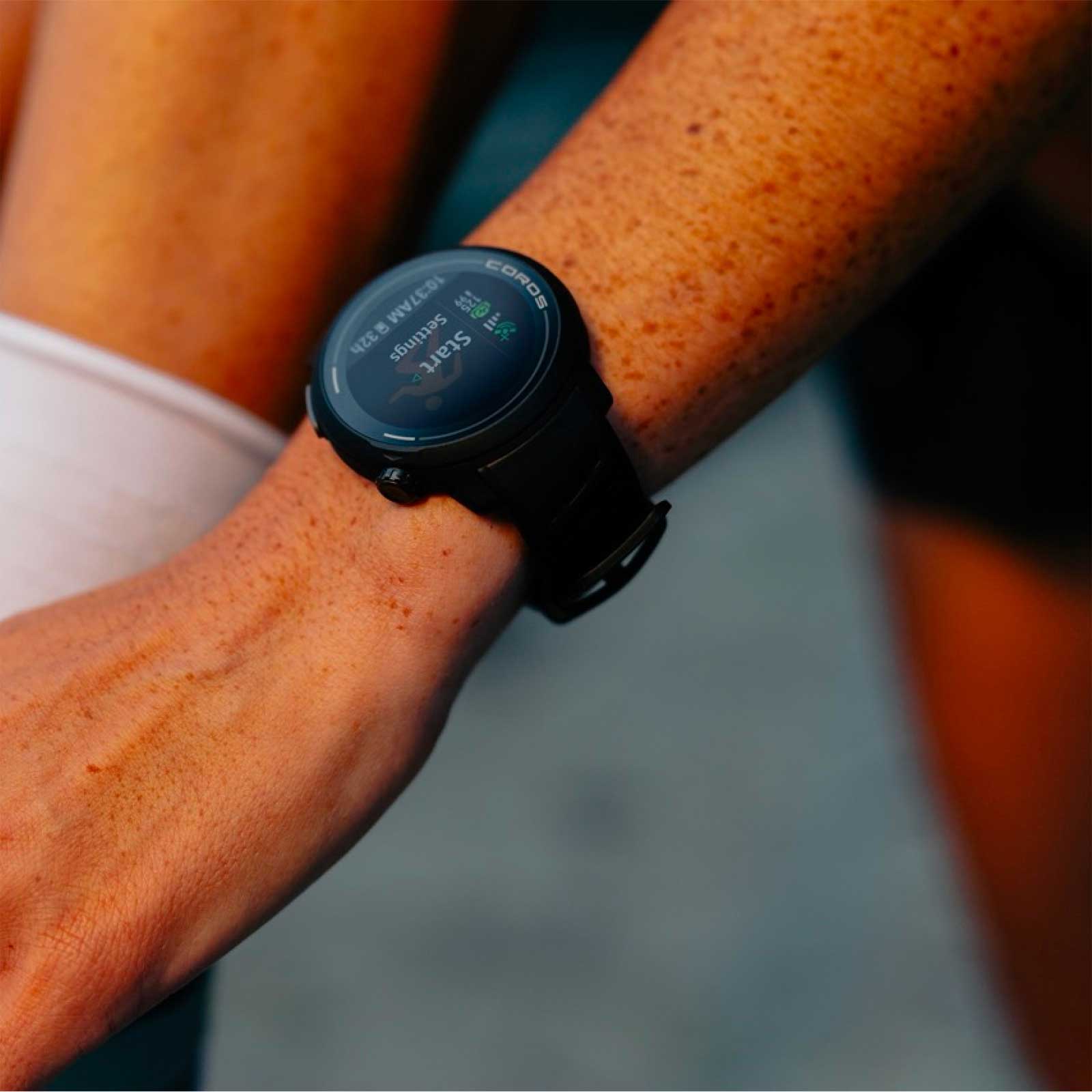 COROS PACE Pro GPS Sports Watch - Black | BIKE24