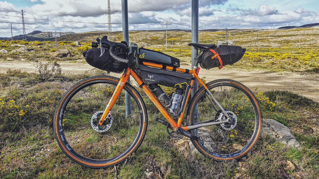 The fully loaded bikepacking rig – With bikepacking bags you can stow away all your gear!