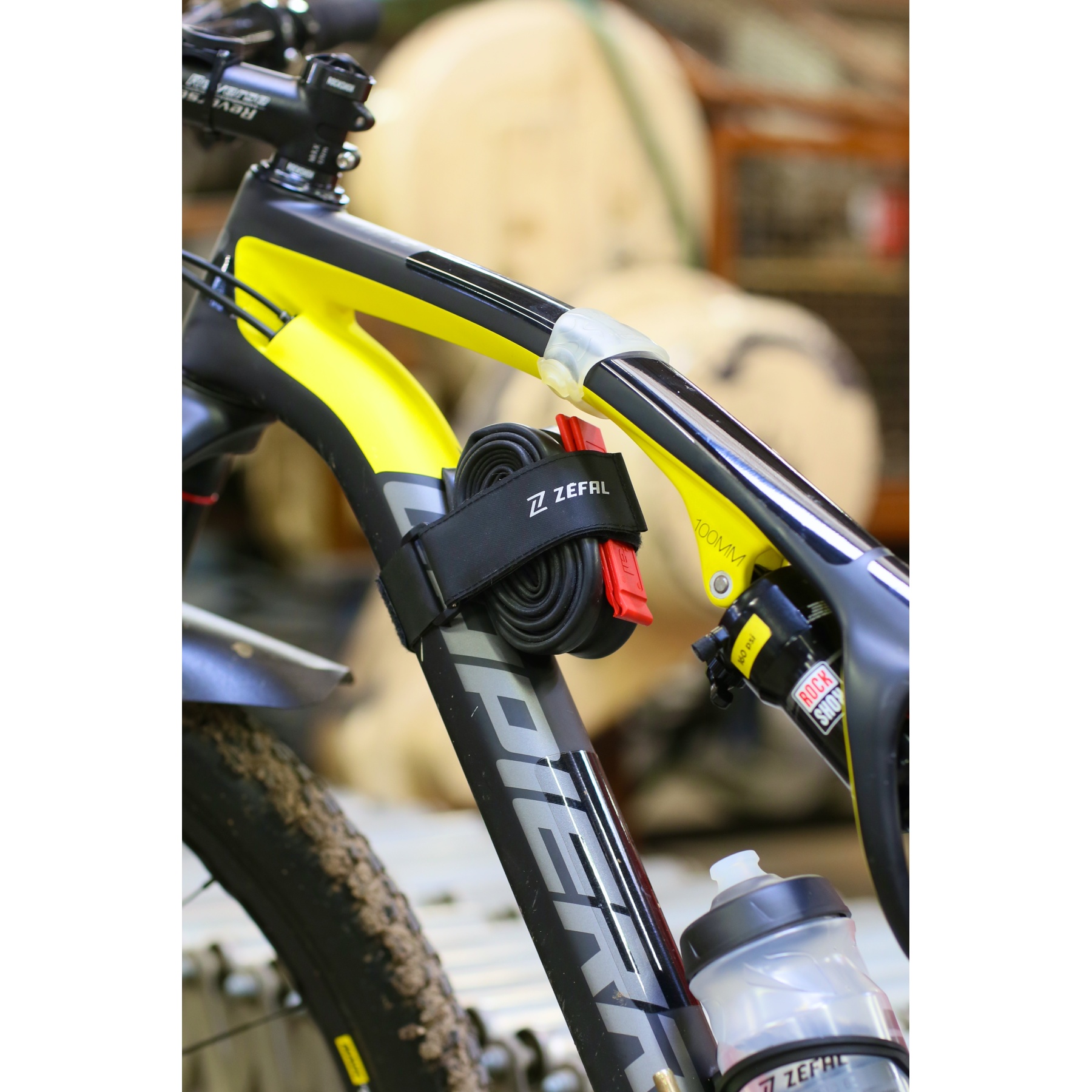 Sangle De Cadre Vélo Zéfal - Porte-chambre à Air + 2 Démonte-pneus - Universelle, Noir