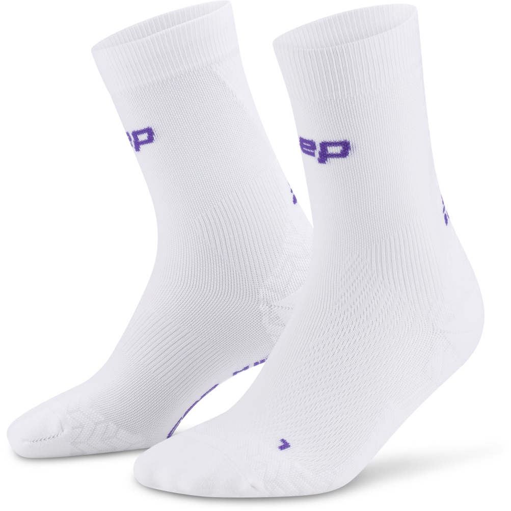 Productfoto van CEP Core Run Ultralight Mid Cut Compressiesokken Heren - wit