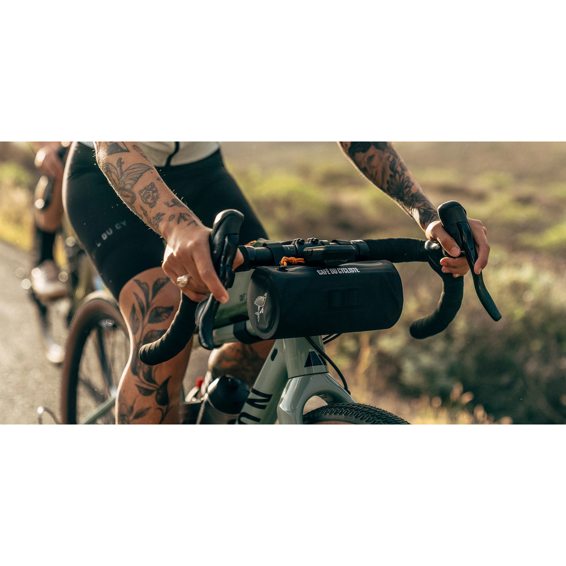 Café du Cycliste Handlebar Pouch Bag - black | BIKE24