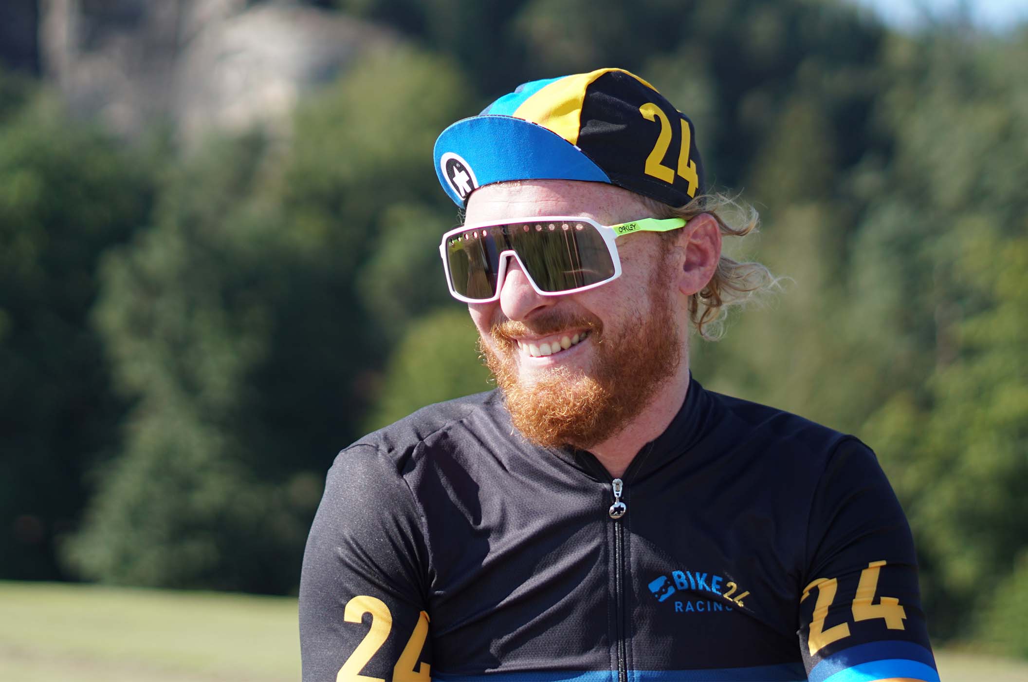 ASSOS x BIKE24 Team Wear - Maillot et casquette de cyclisme CLSBL.1