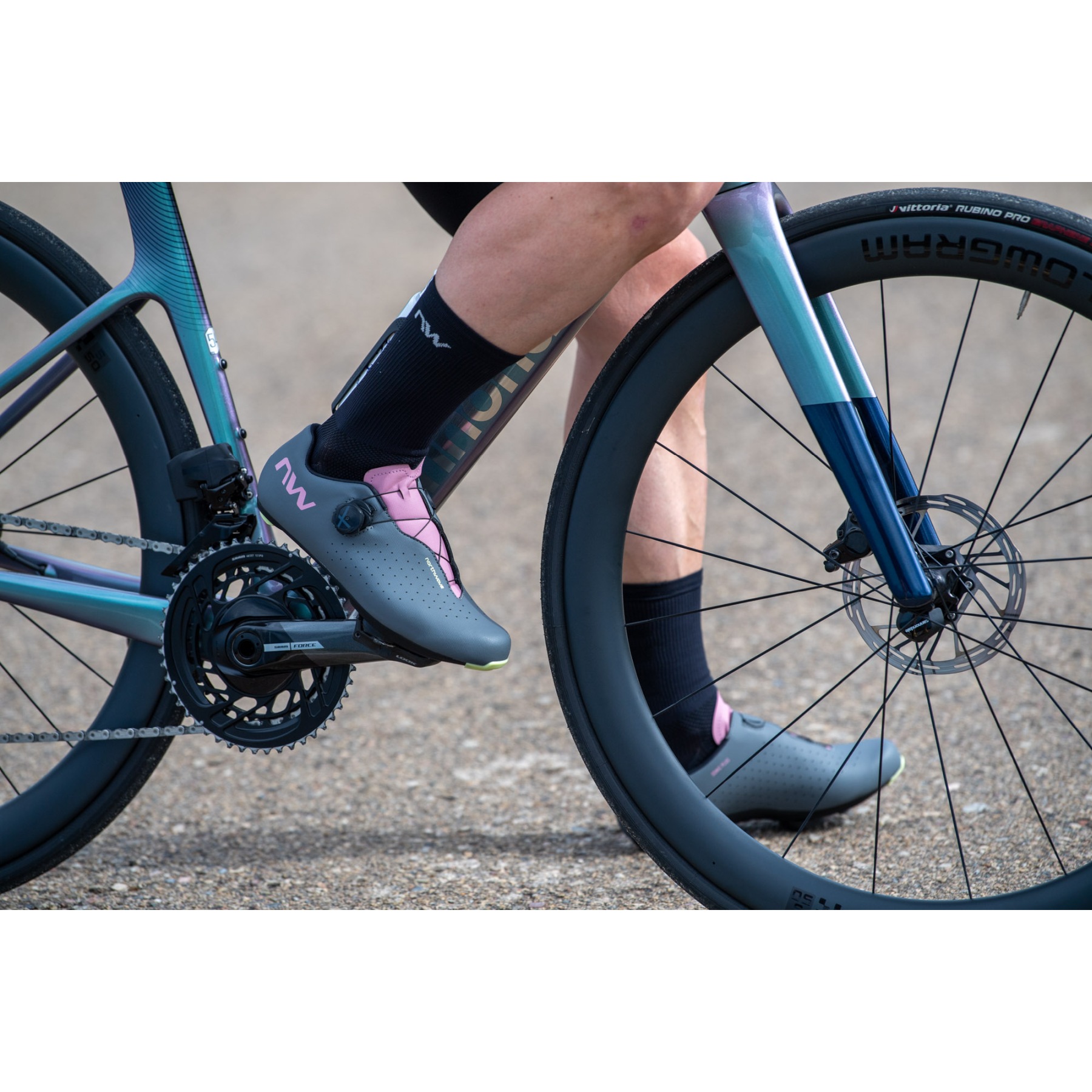 Northwave Sonic Plus Road Shoes - dark grey/dusty malva 121 | BIKE24