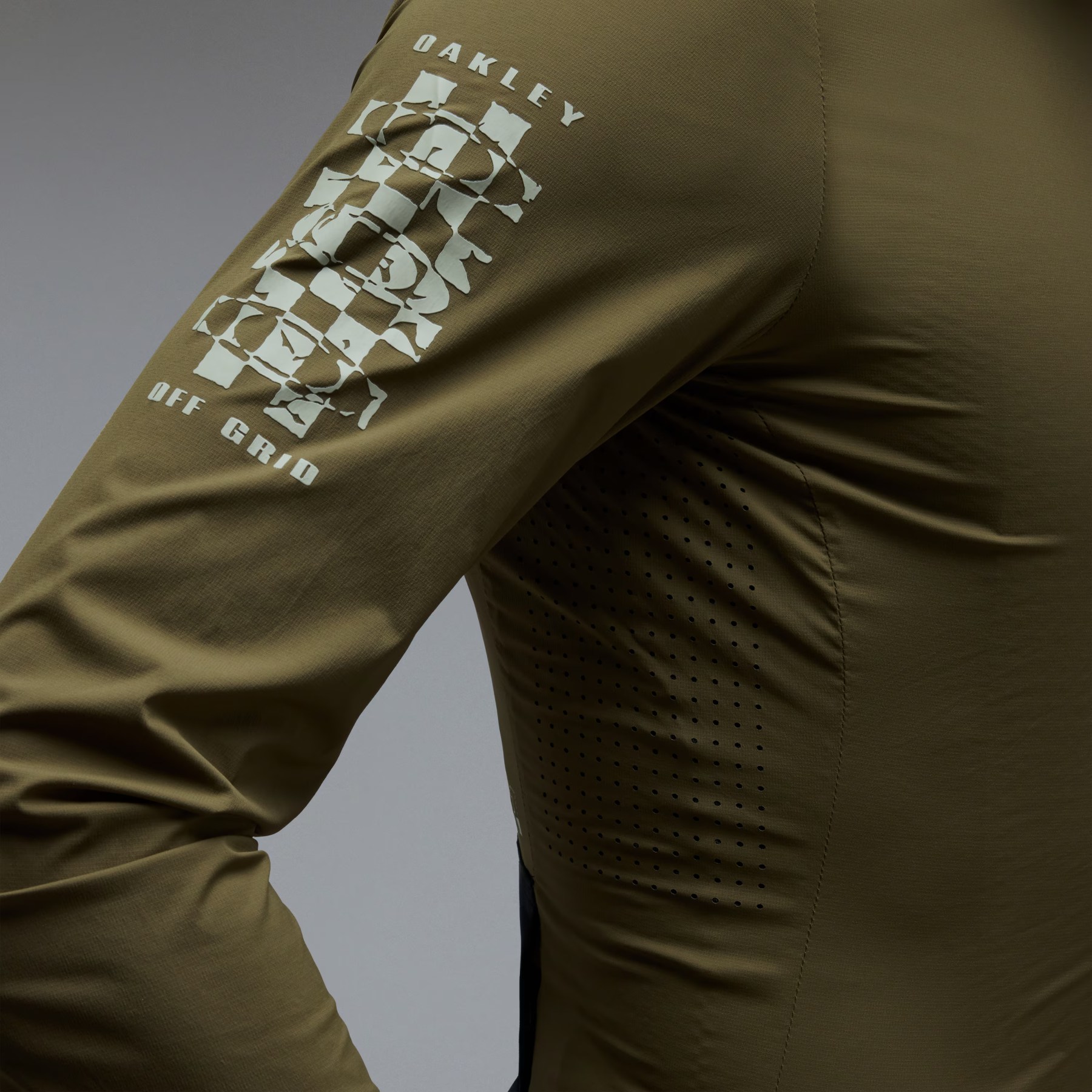Oakley Off Grid Packable Jacket 2.0 Men - Army Green | BIKE24