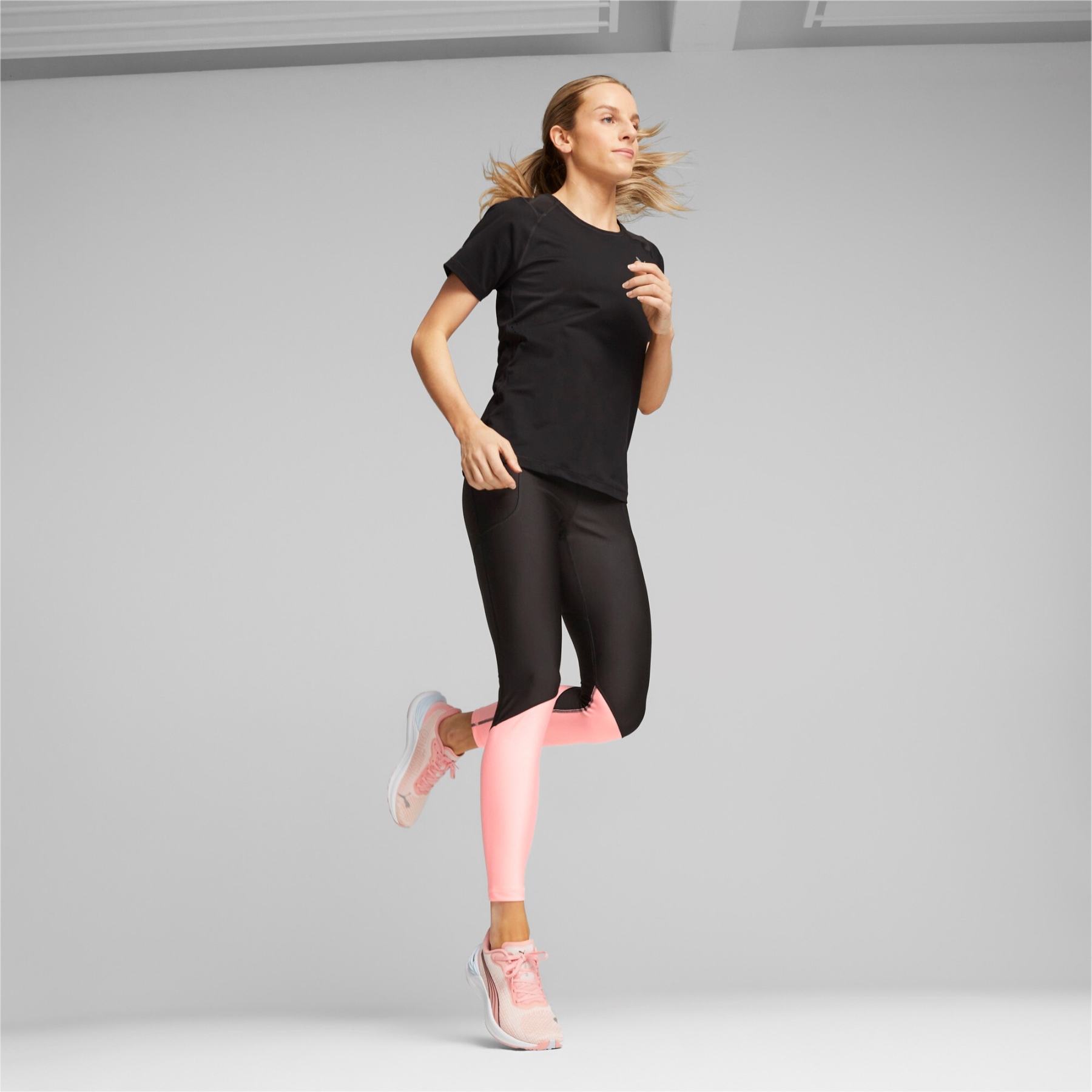 Puma Ultraform Lauf-Leggings Damen - Puma Black-Koral Ice | BIKE24